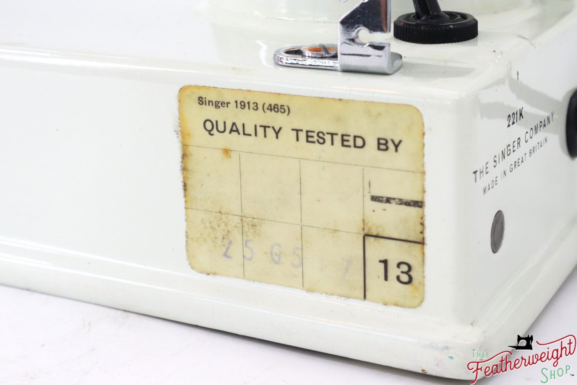 Singer Featherweight 221K Sewing Machine, British WHITE EW068***