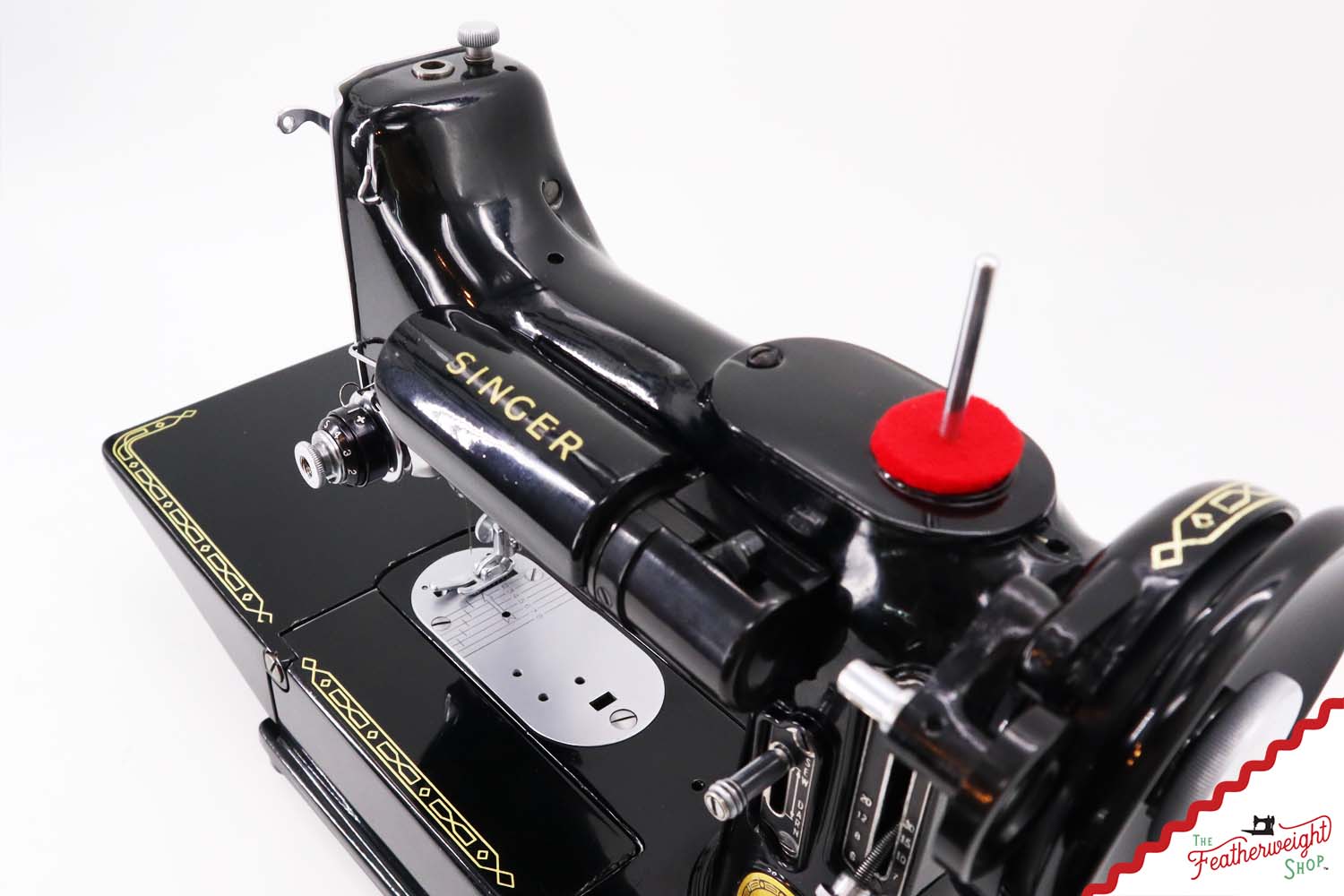 Singer Featherweight 222K Sewing Machine, Red 'S' - ES352*** - 1961
