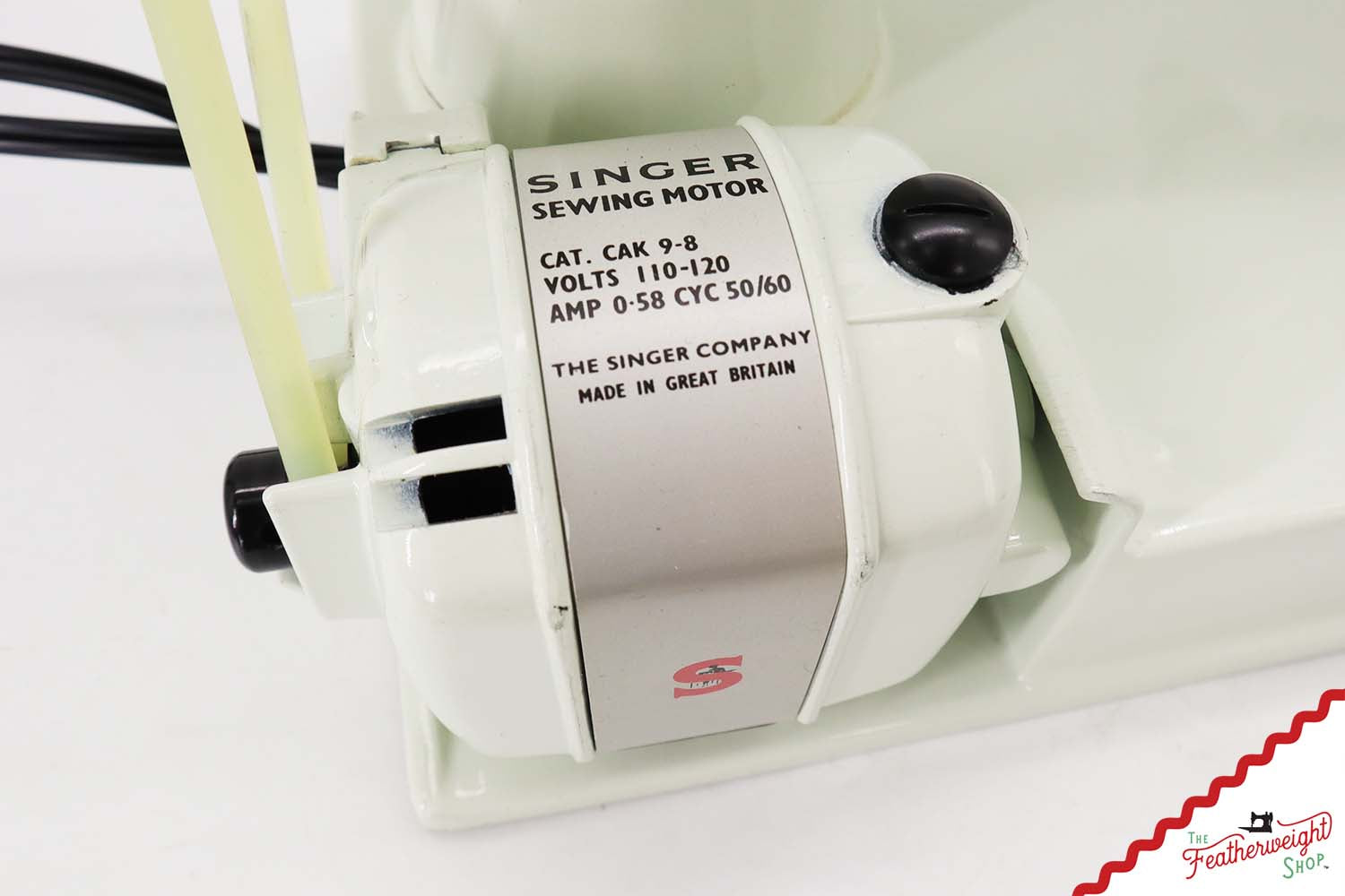 Singer Featherweight 221K Sewing Machine, WHITE - EY993***
