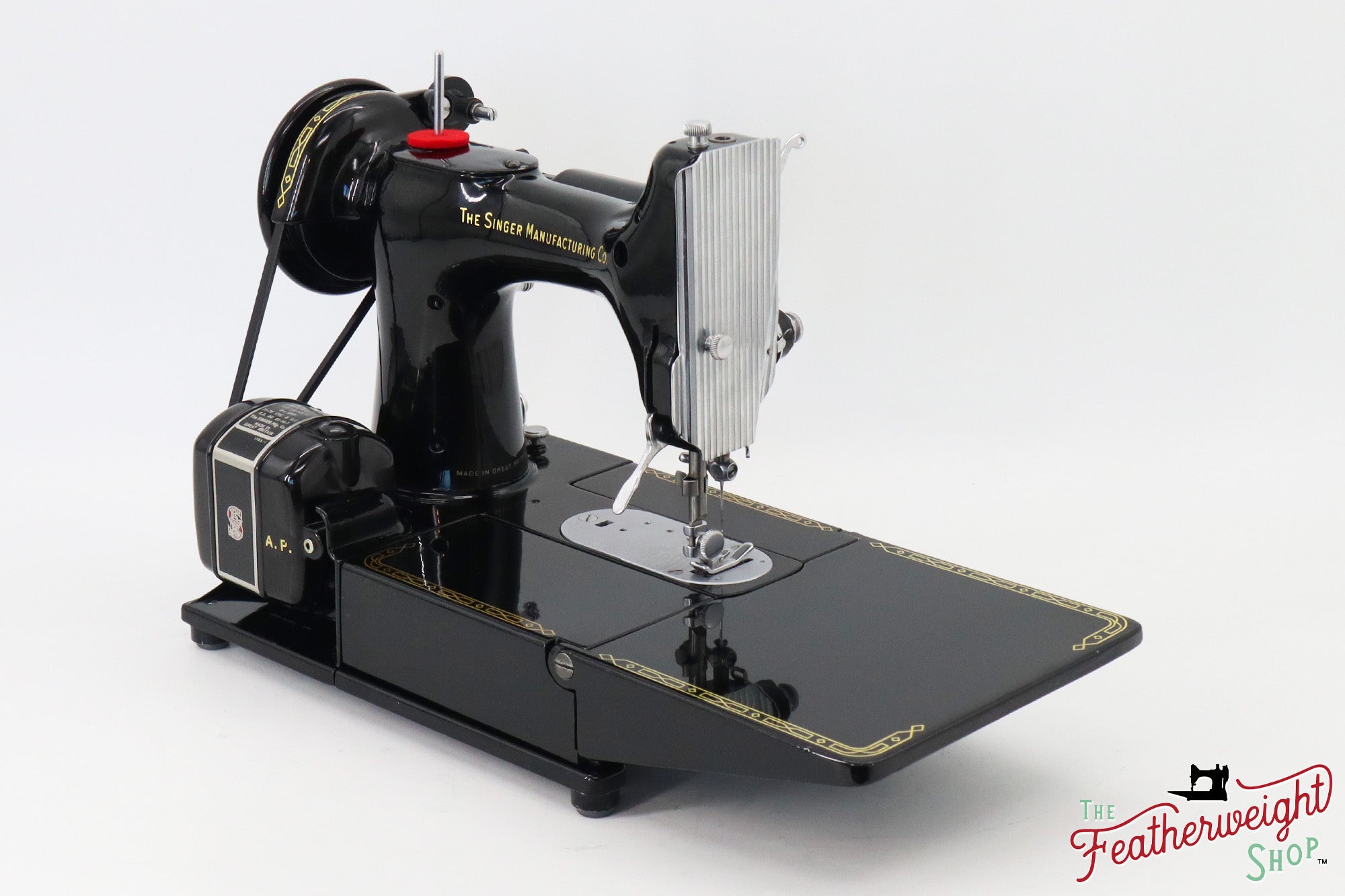 Singer Featherweight 222K Sewing Machine, Red 'S' - ES353*** - 1961