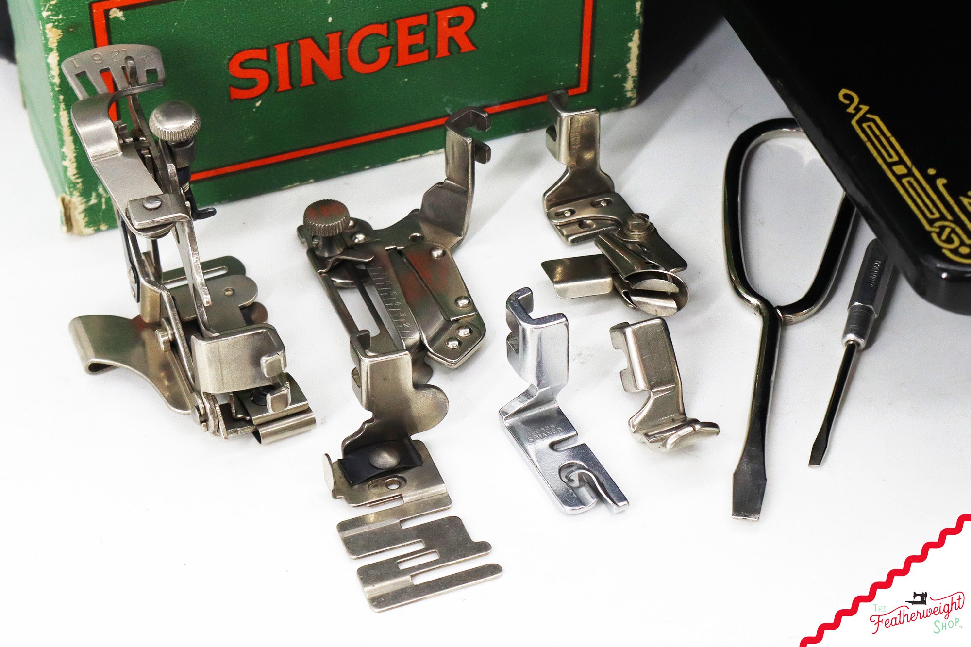 Singer Featherweight 221K, EF160***, RARE Great Britain Decal