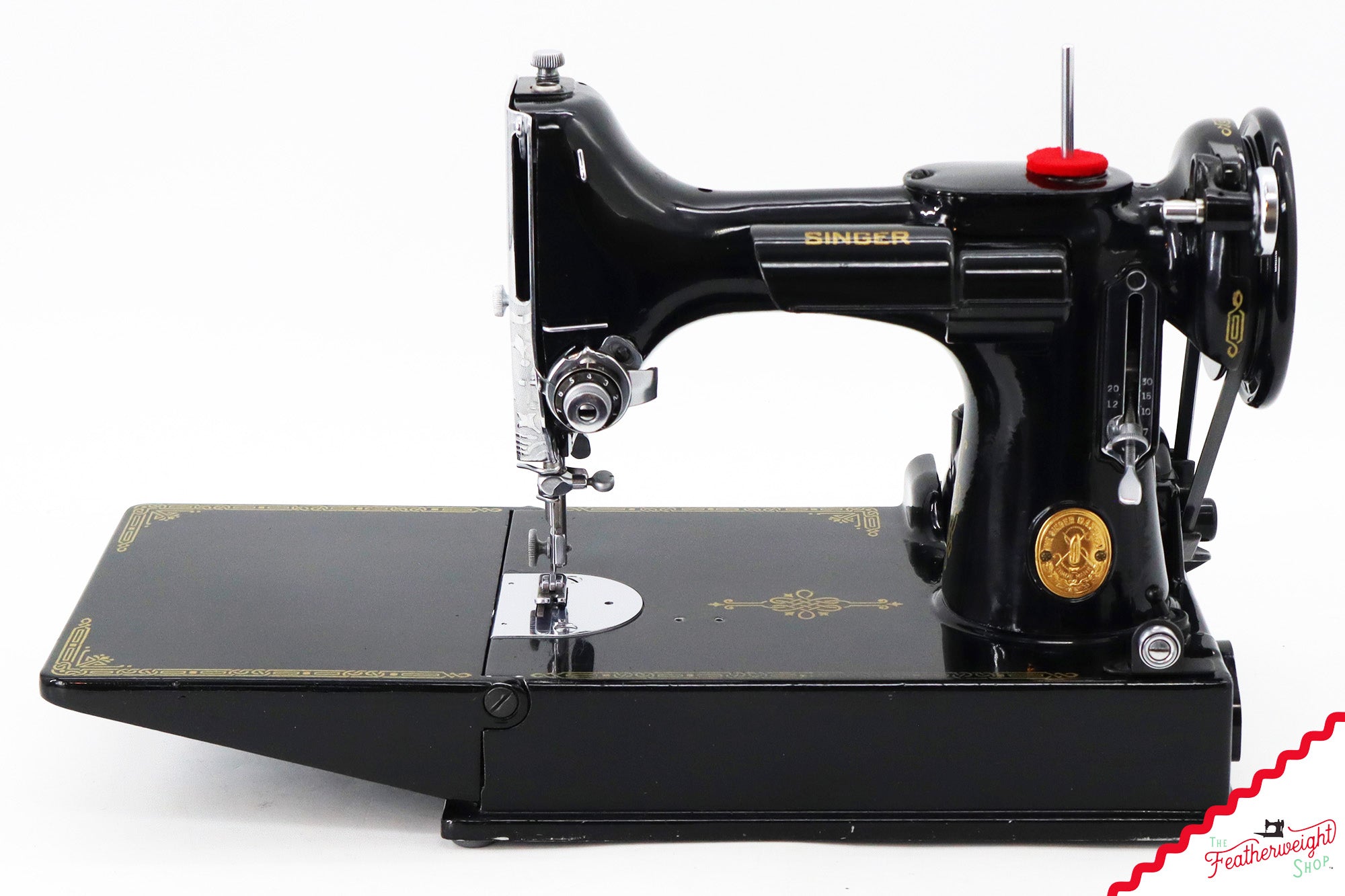 Singer Featherweight 221K, EF160***, RARE Great Britain Decal