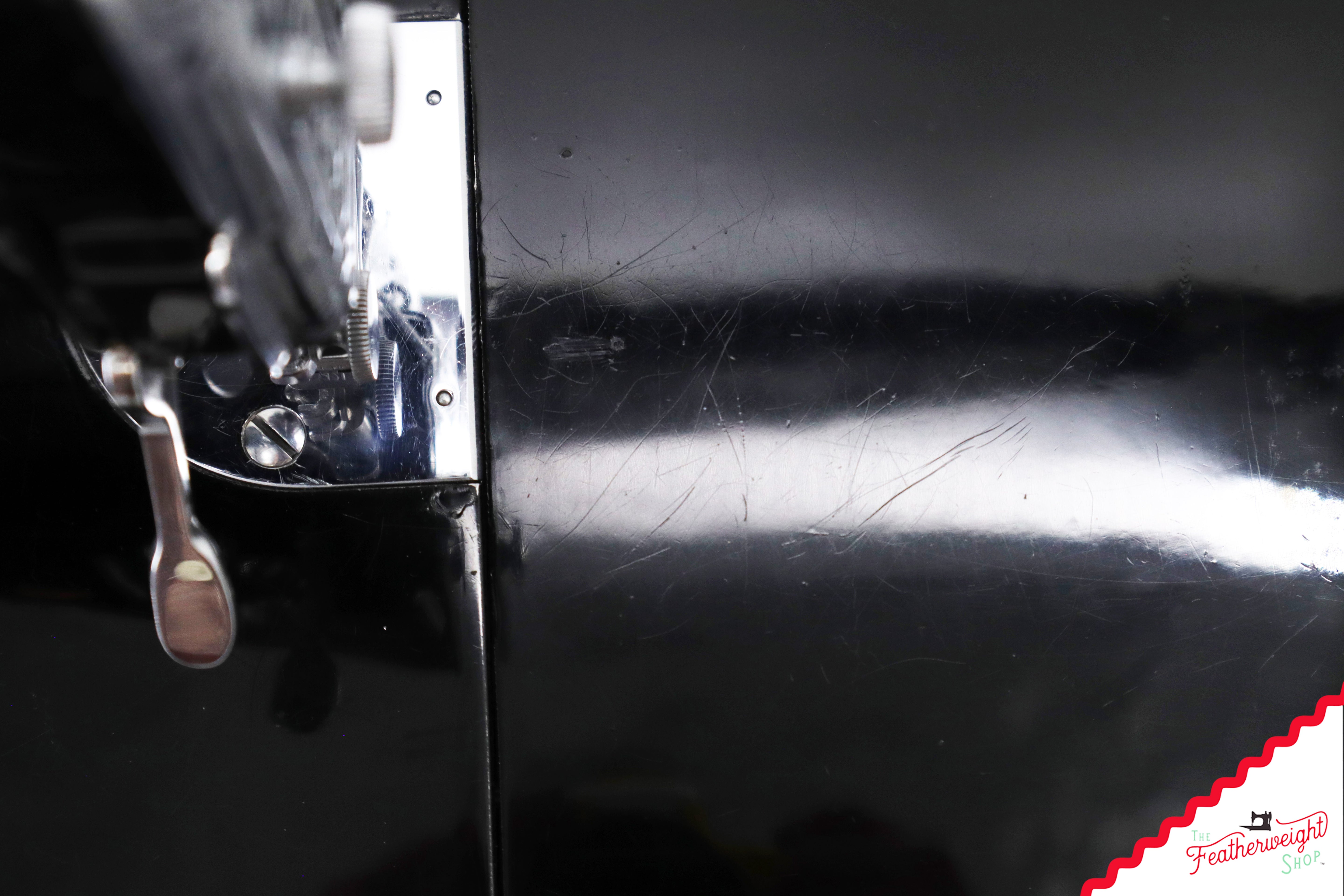 Singer Featherweight 221K, EF160***, RARE Great Britain Decal