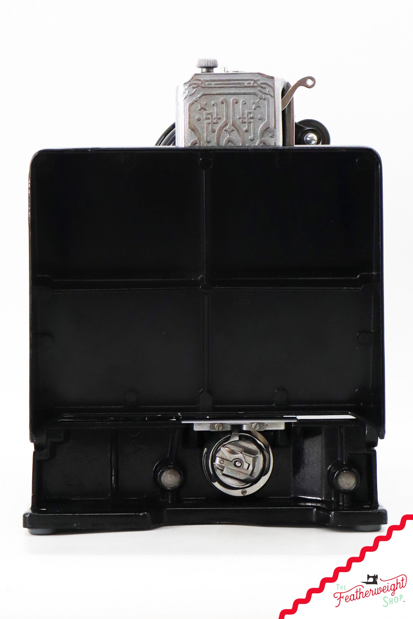 Singer Featherweight 221K Sewing Machine, French EF6885**