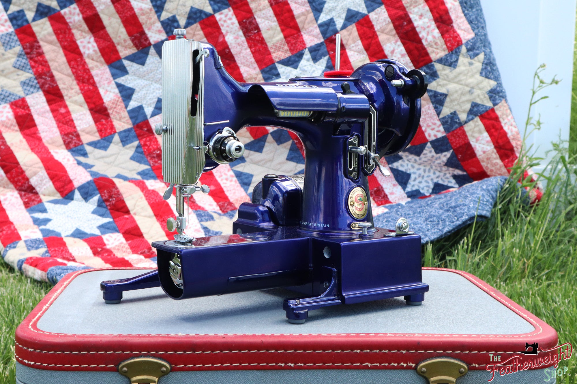 加藤靜充作品青色盃 Singer Featherweight 222K Sewing Machine For Sale – The