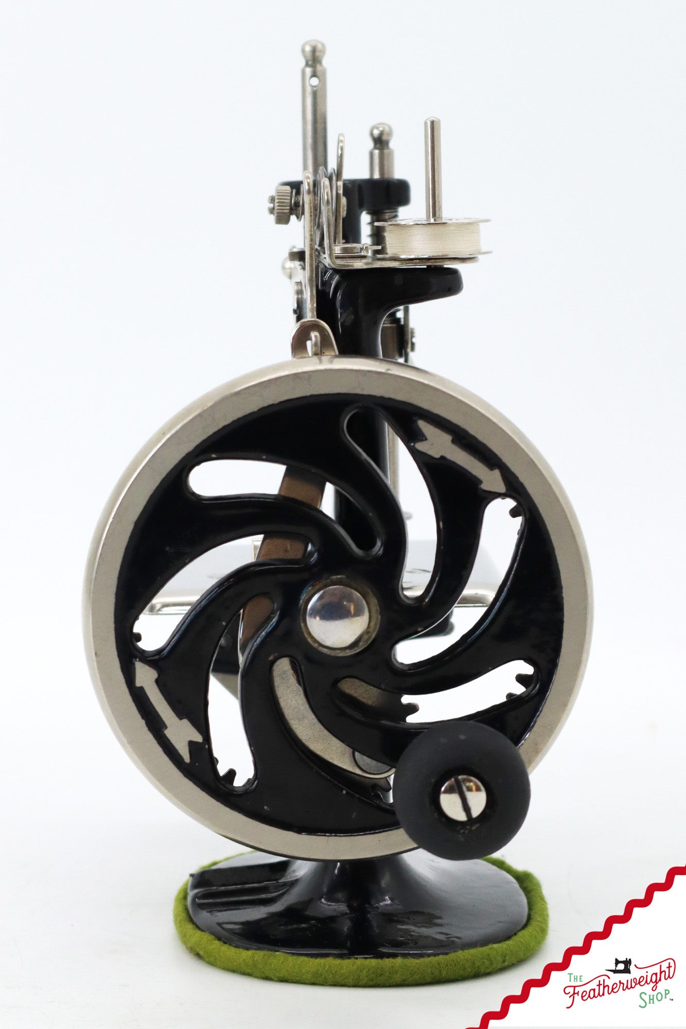 Singer Sewhandy Model 20, Black - March 2025, Faire