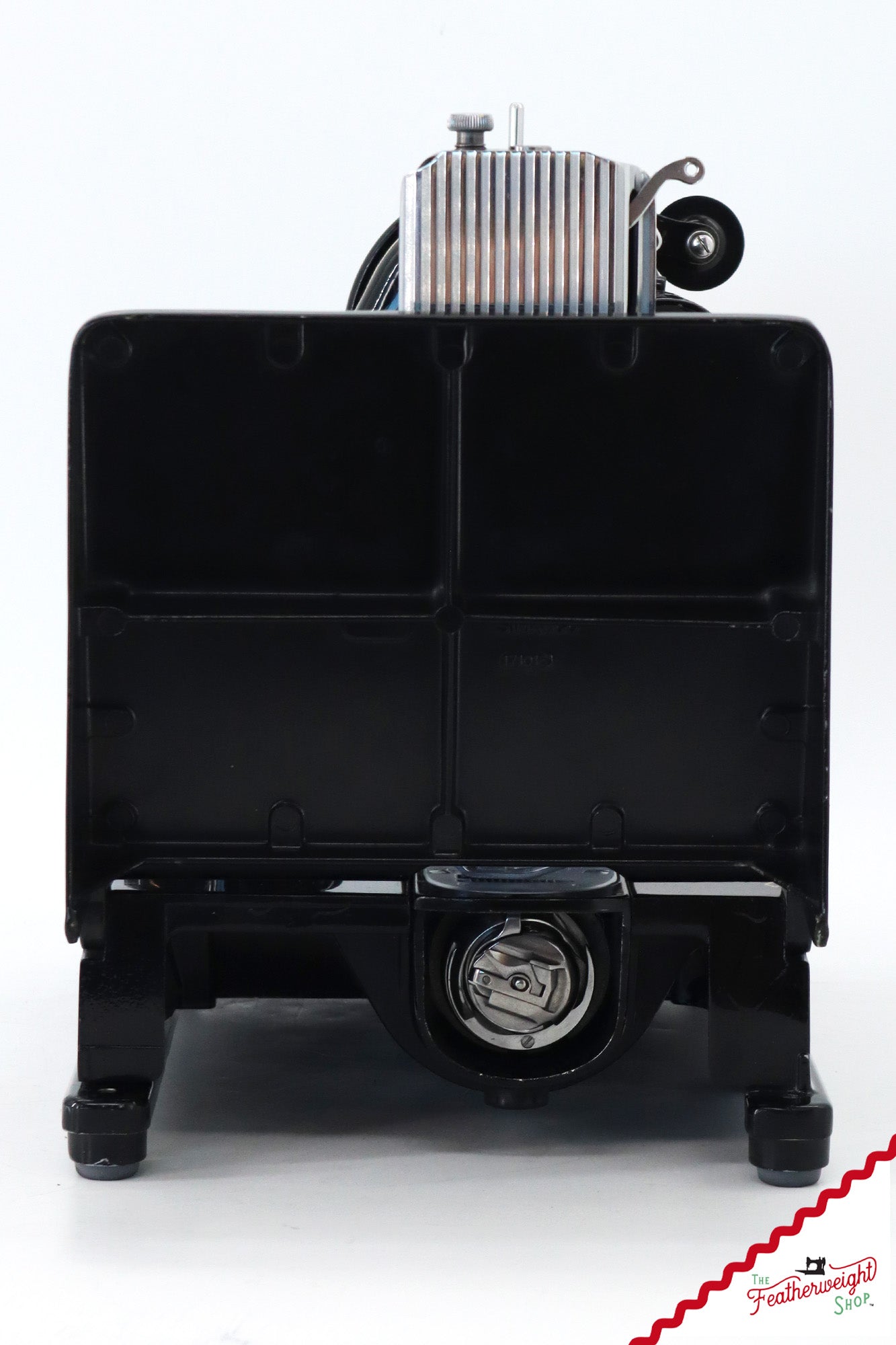 Singer Featherweight 222K Sewing Machine, Red 'S' - ES1670** - 1960