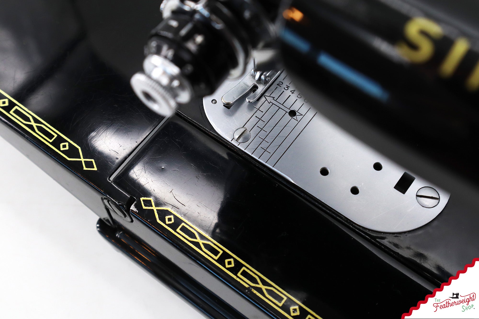 Singer Featherweight 222K Sewing Machine, Red 'S' - ES1670** - 1960