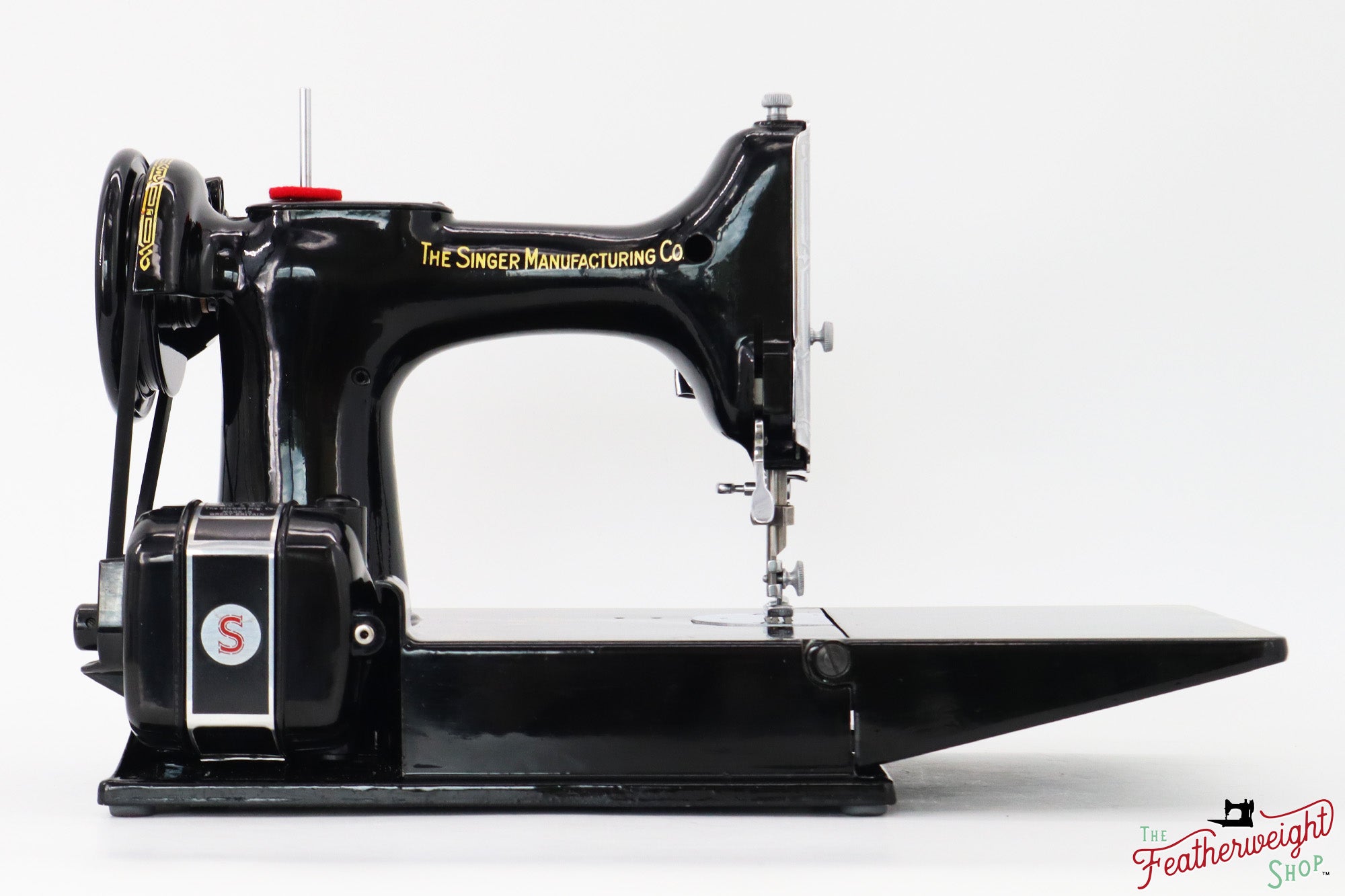 Singer Featherweight 221K Sewing Machine, 1950 - EG303***