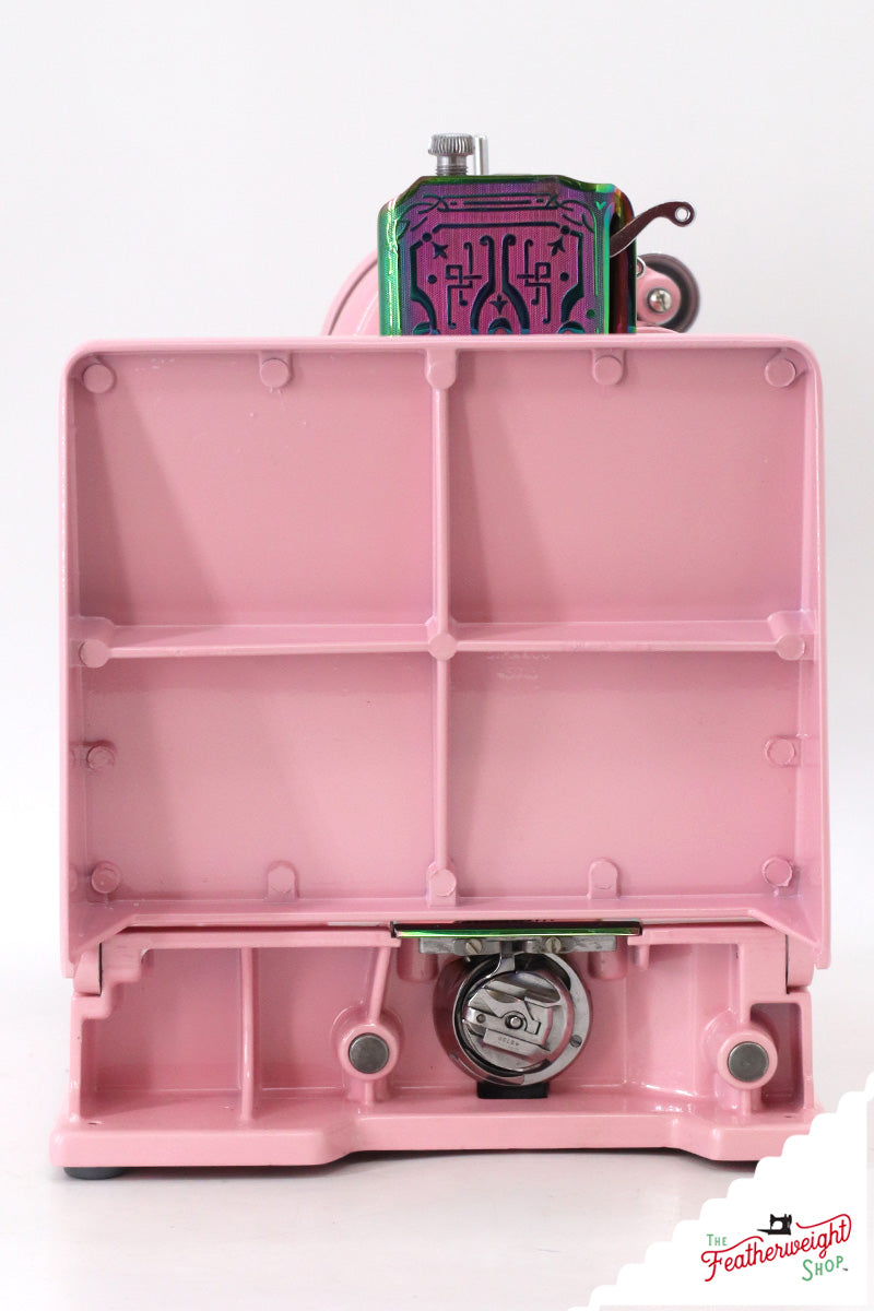 Singer Featherweight 221, EH133*** - Fully Restored in Pink Frosting
