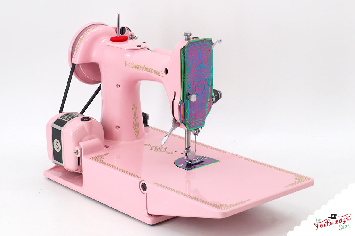 Singer Featherweight 221, EH133*** - Fully Restored in Pink Frosting