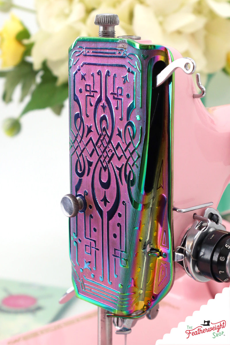 Singer Featherweight 221, EH133*** - Fully Restored in Pink Frosting