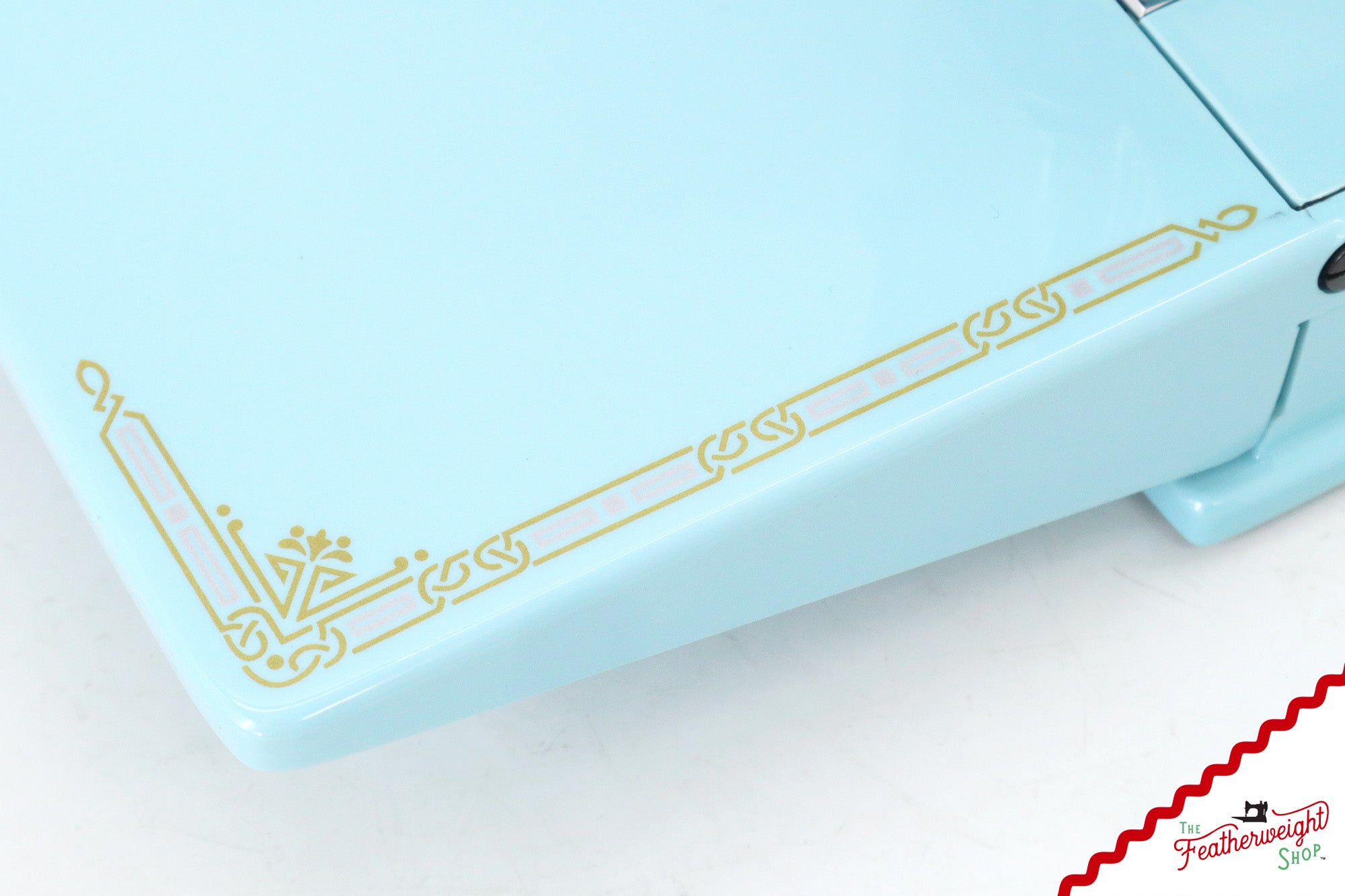 Singer Featherweight 221 - AK102*** - Fully Restored in Snowflake Blue
