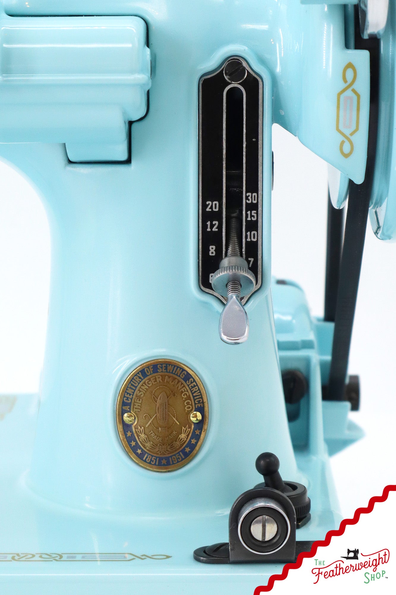 Singer Featherweight 221 - AK102*** - Fully Restored in Snowflake Blue