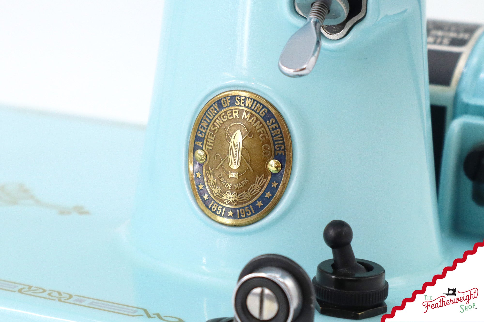 Singer Featherweight 221 - AK102*** - Fully Restored in Snowflake Blue