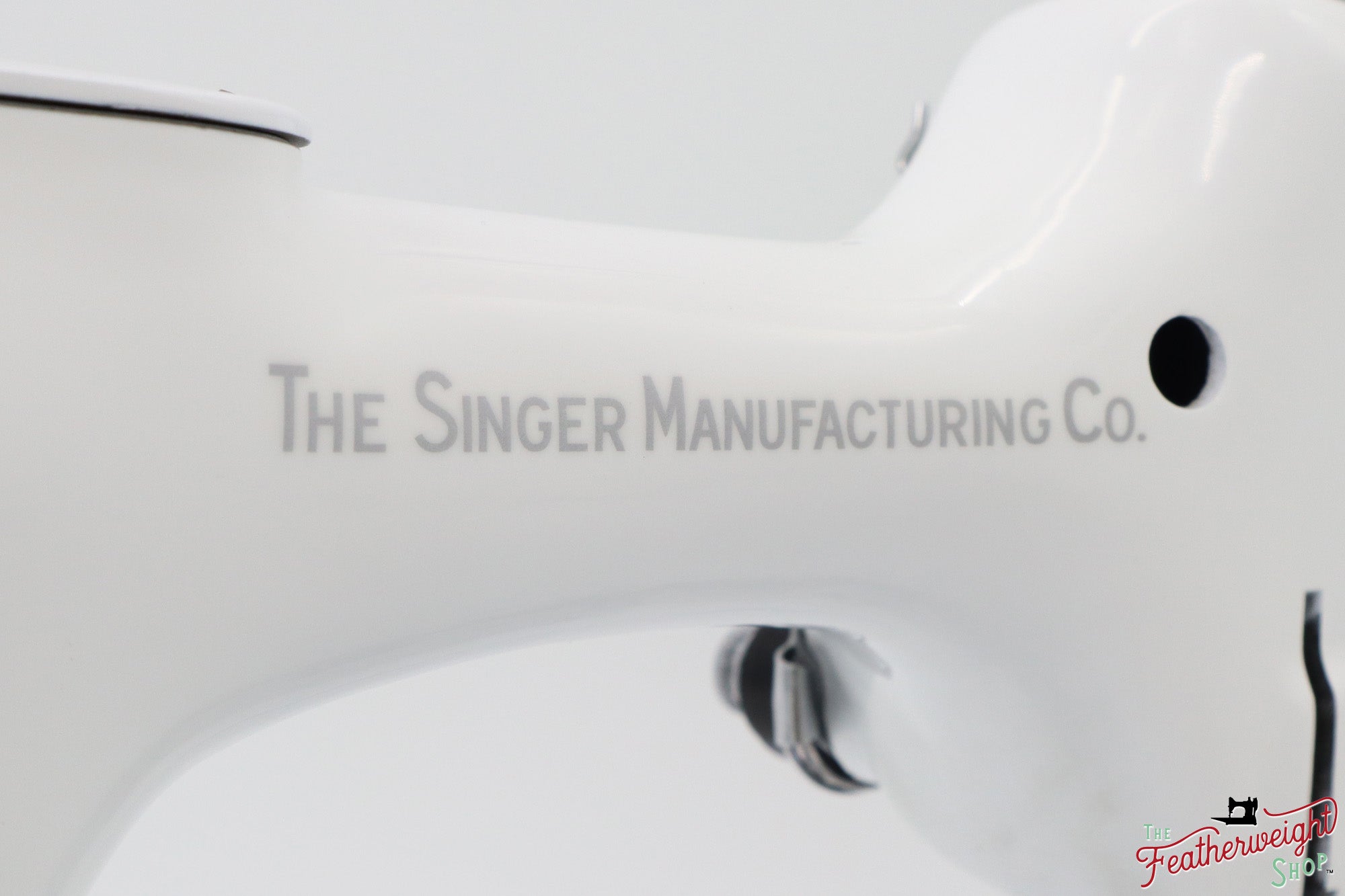Singer Featherweight 222K - EJ915*** - Fully Restored in White