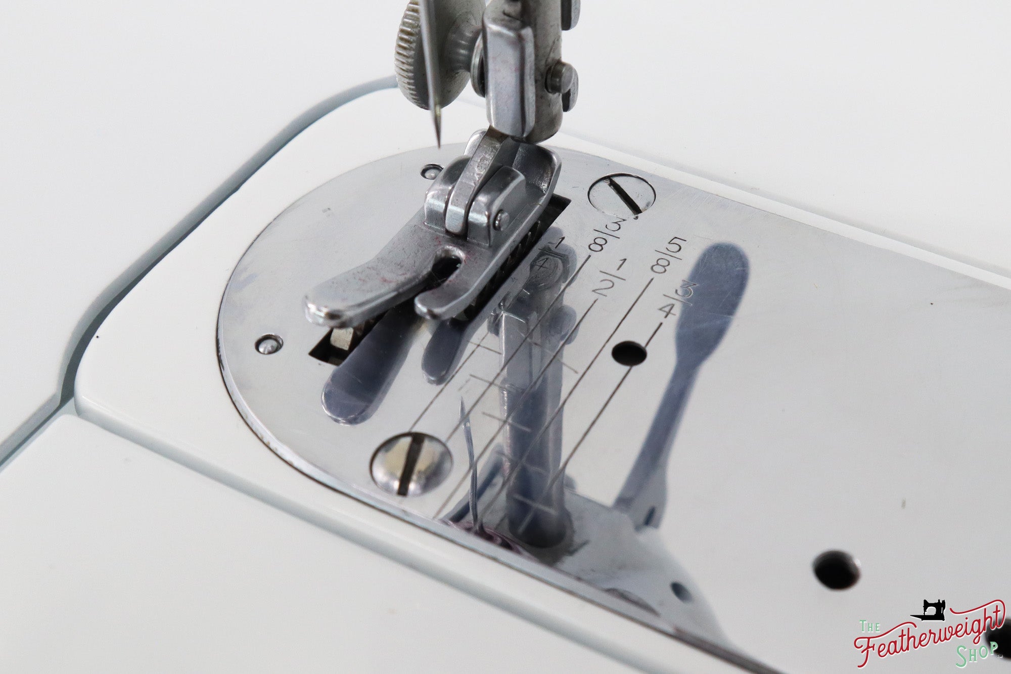 Singer Featherweight 222K - EJ915*** - Fully Restored in White