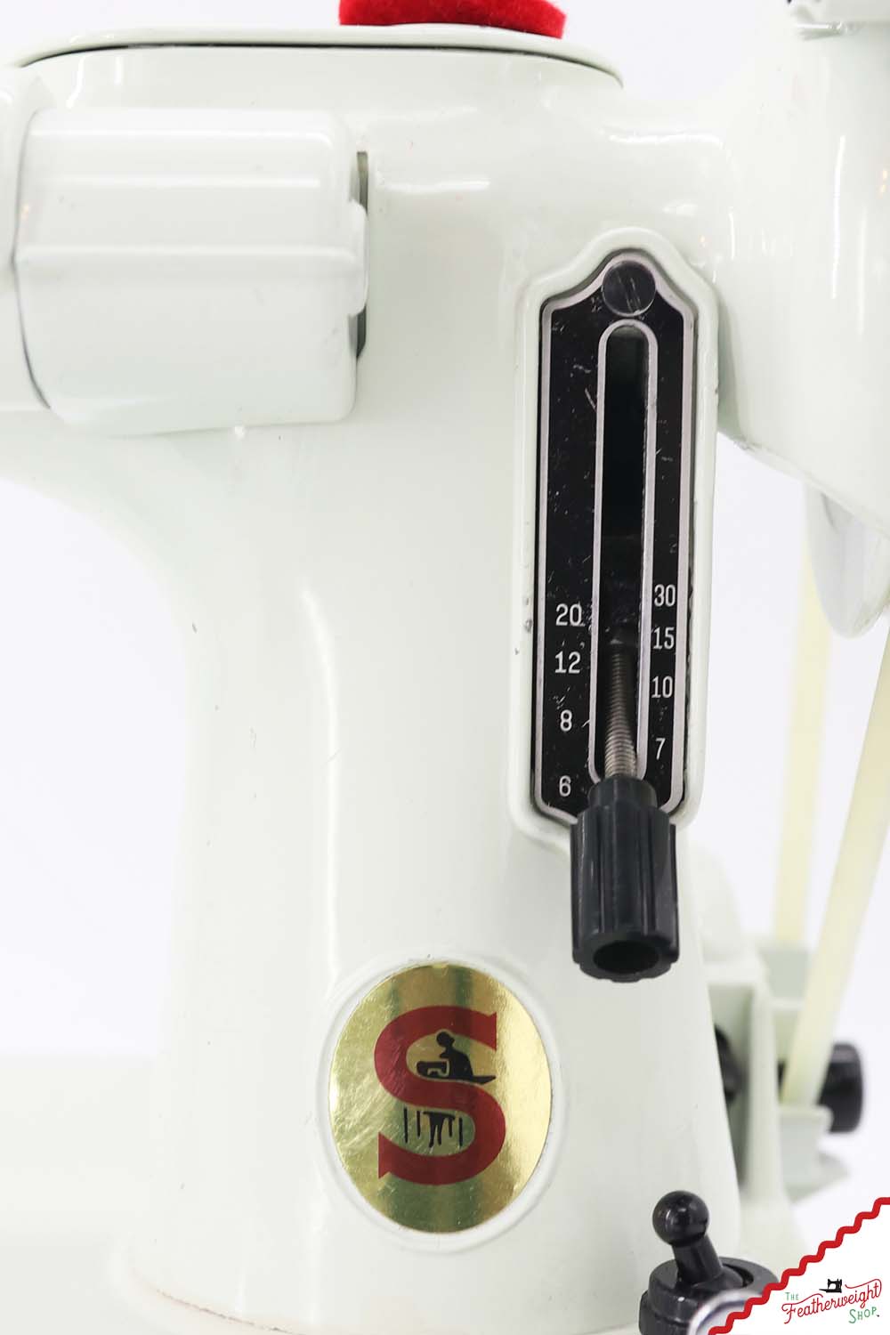 Singer Featherweight 221K Sewing Machine, WHITE EV9897** - RARE Case!