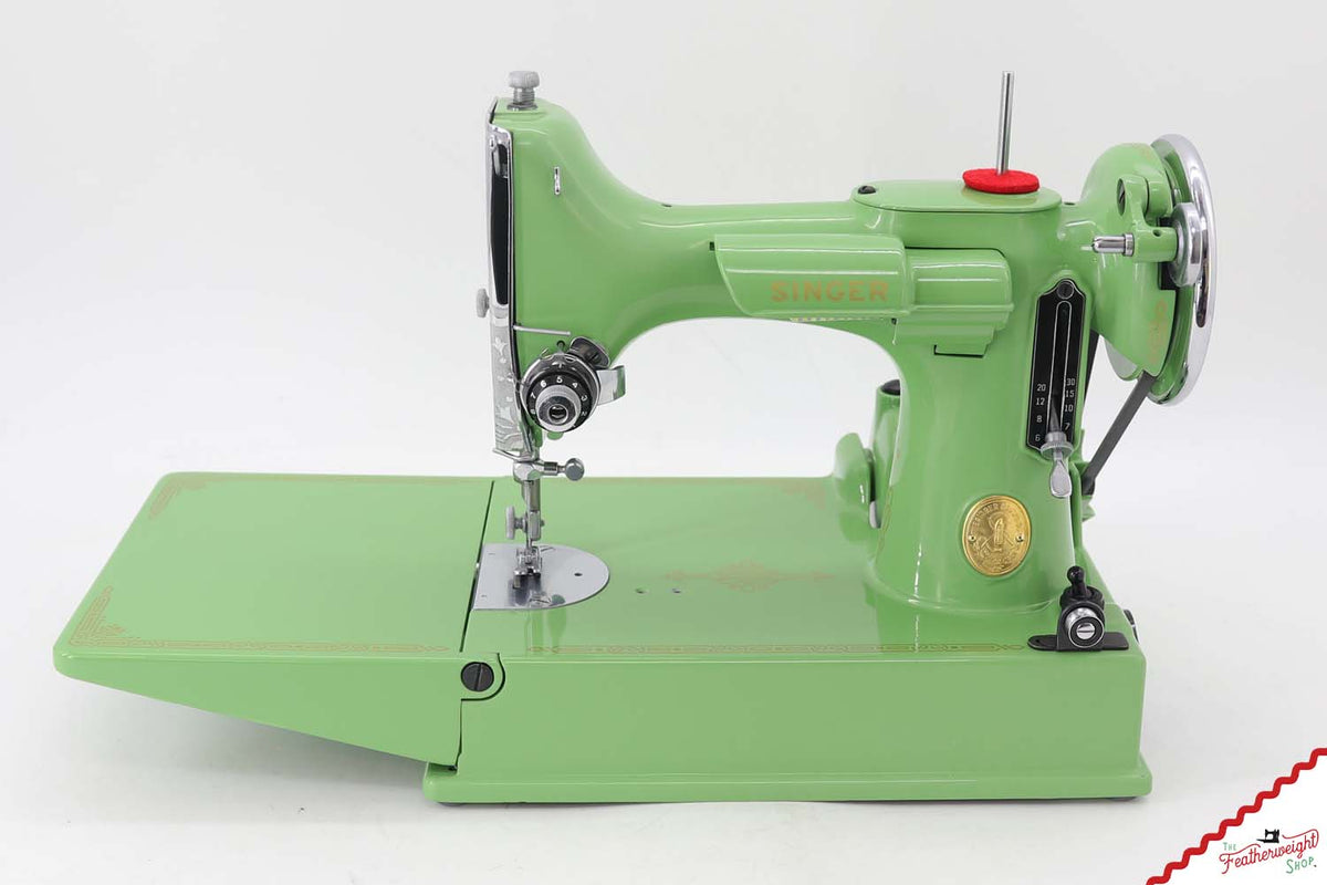 Singer Featherweight 221 AG693*** - Fully Restored in Tarragon