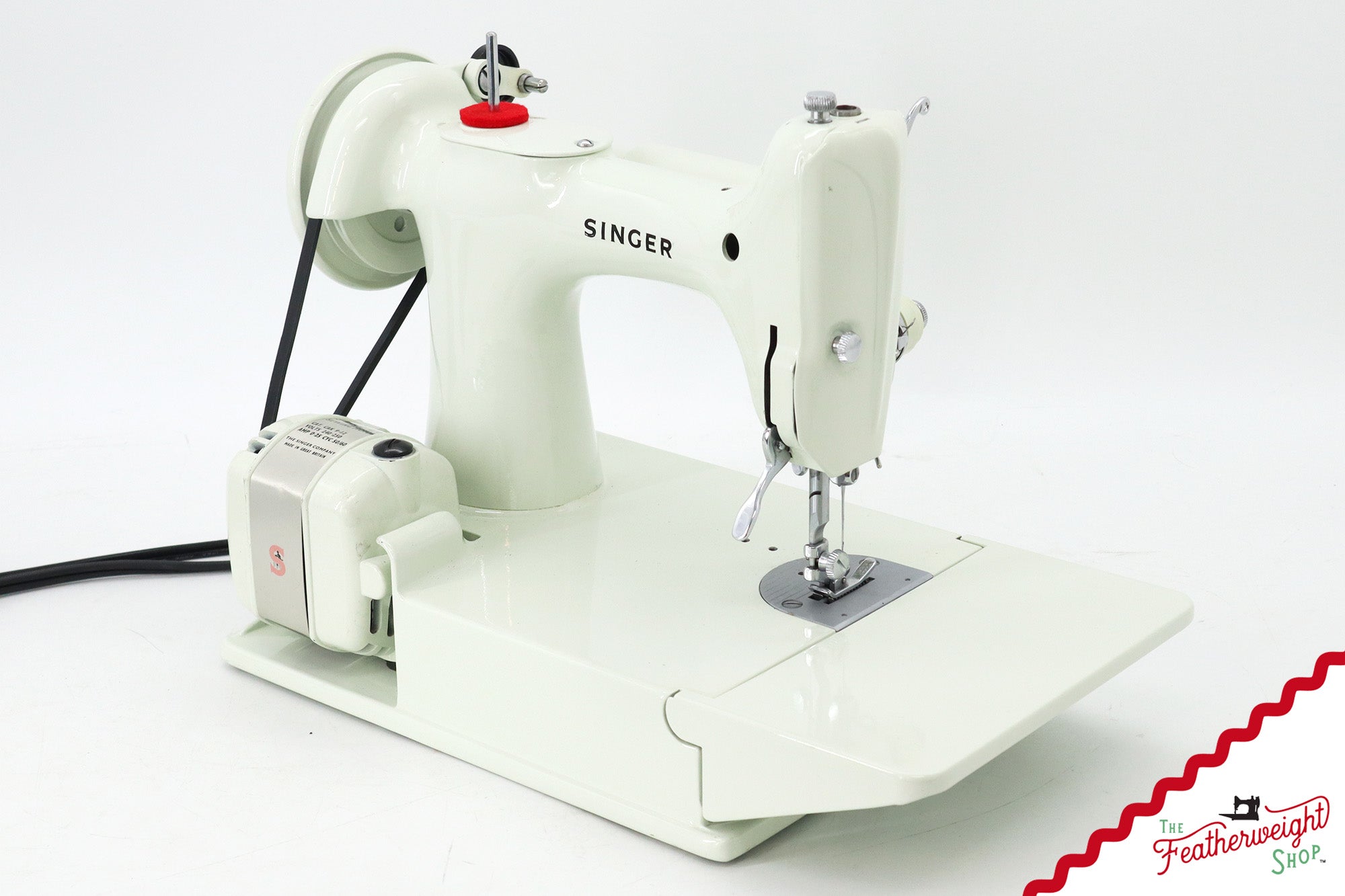 Singer Featherweight 221K Sewing Machine, British WHITE FA236***