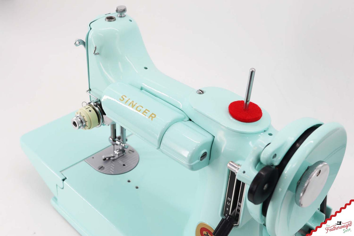 Singer Featherweight 221K7 Sewing Machine FA198*** - Fully Restored in Songbird