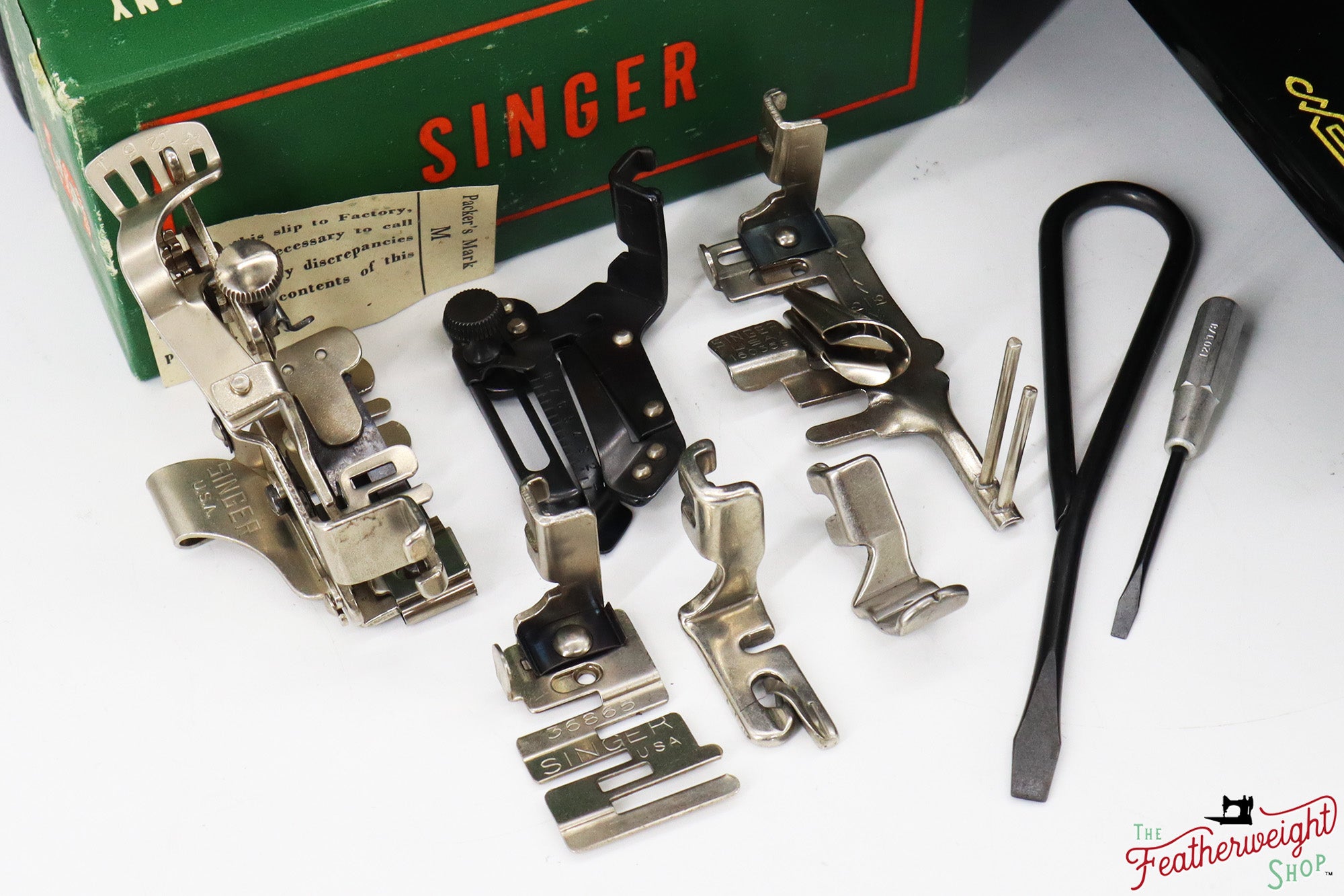 Singer Featherweight 221 Sewing Machine, AL181*** - 1952