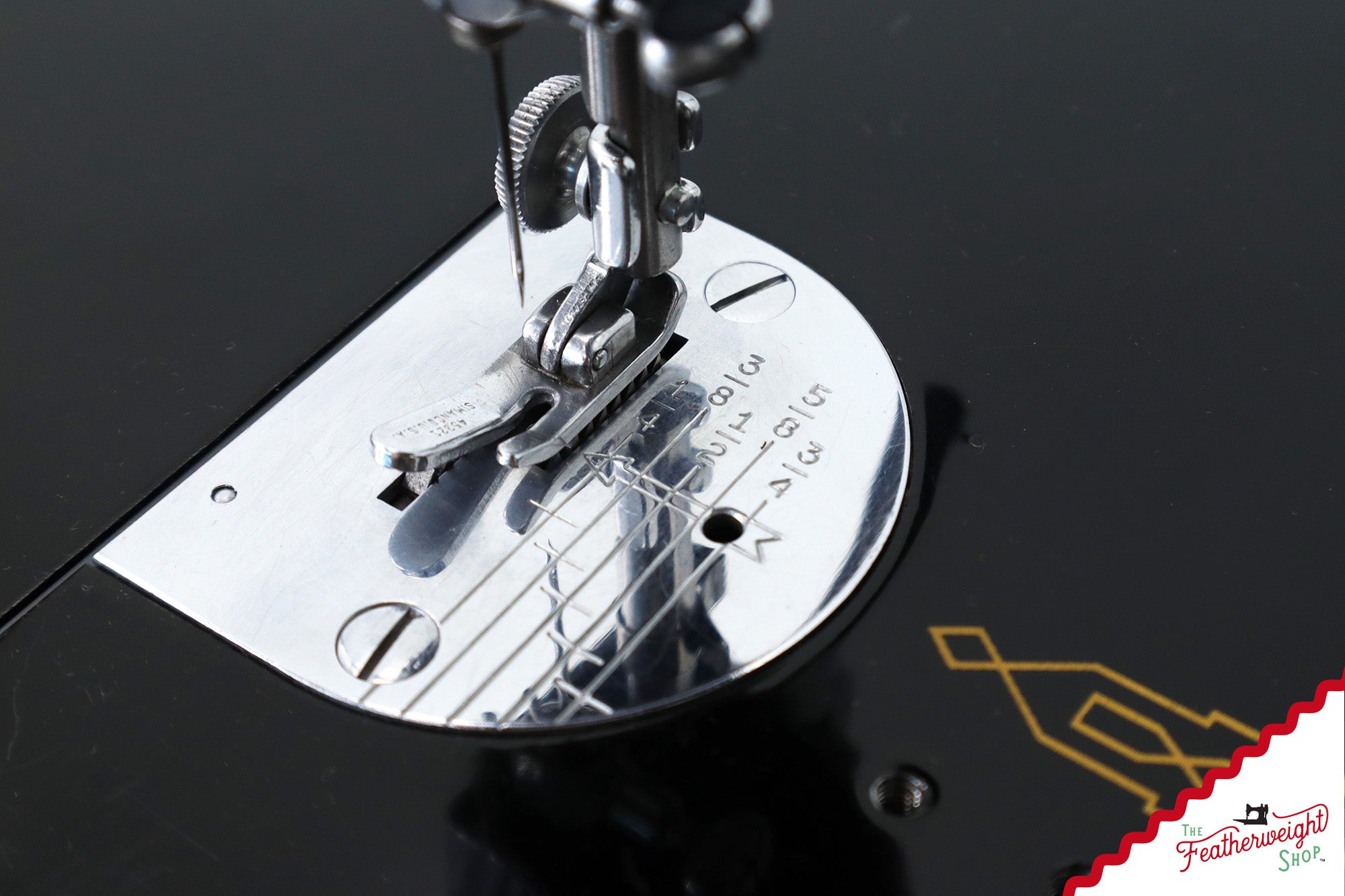 Singer Featherweight 221 Sewing Machine, AM167*** - 1955