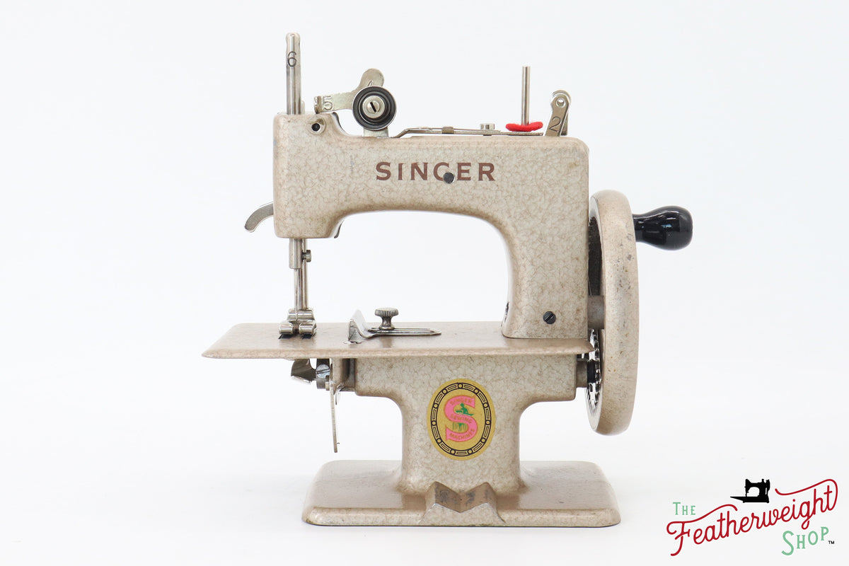 Singer Sewhandy Model 20 Hammered Wispy Mauve RARE, Complete Set