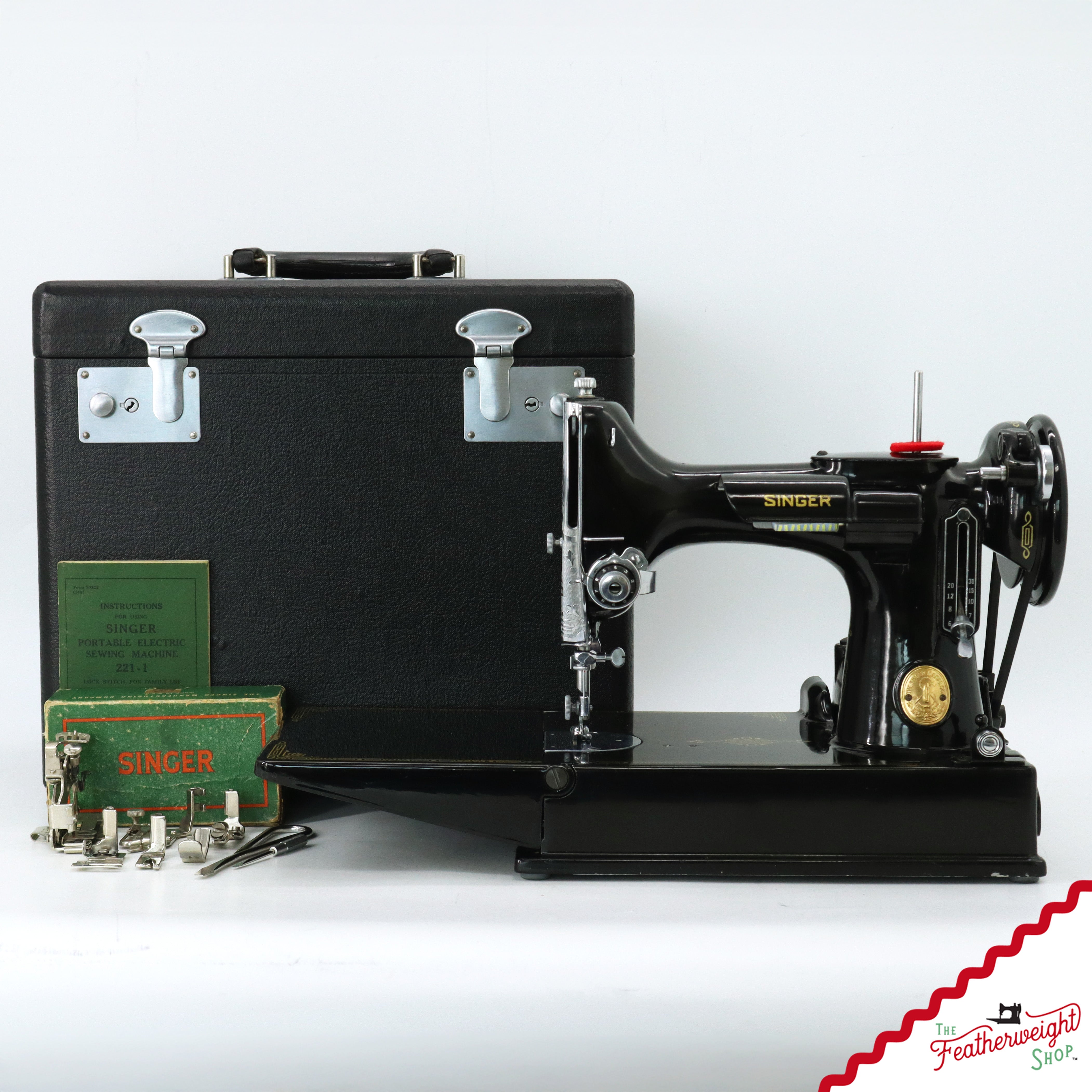 Featherweight 221K Sewing Machine, EE805*** - 1948