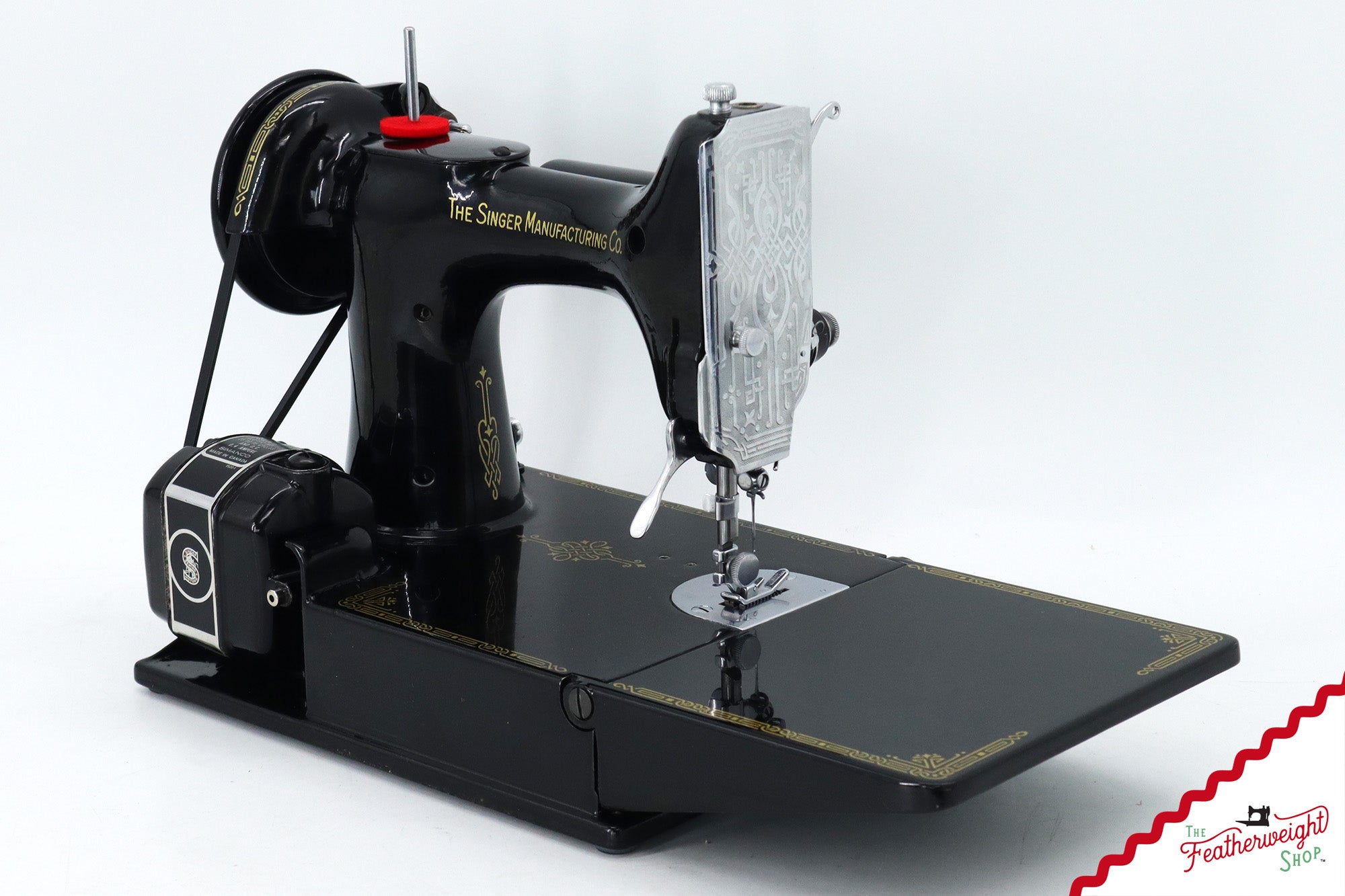 Featherweight 221K Sewing Machine, EE805*** - 1948