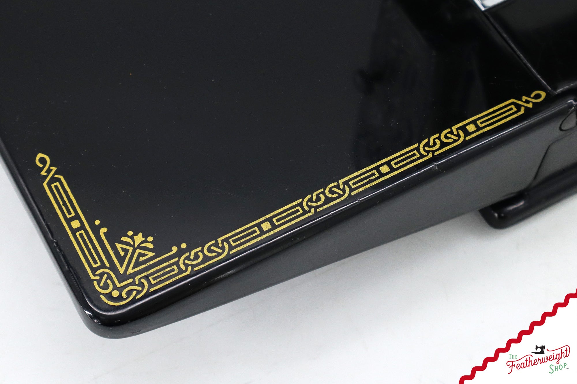 Featherweight 221K Sewing Machine, EE805*** - 1948