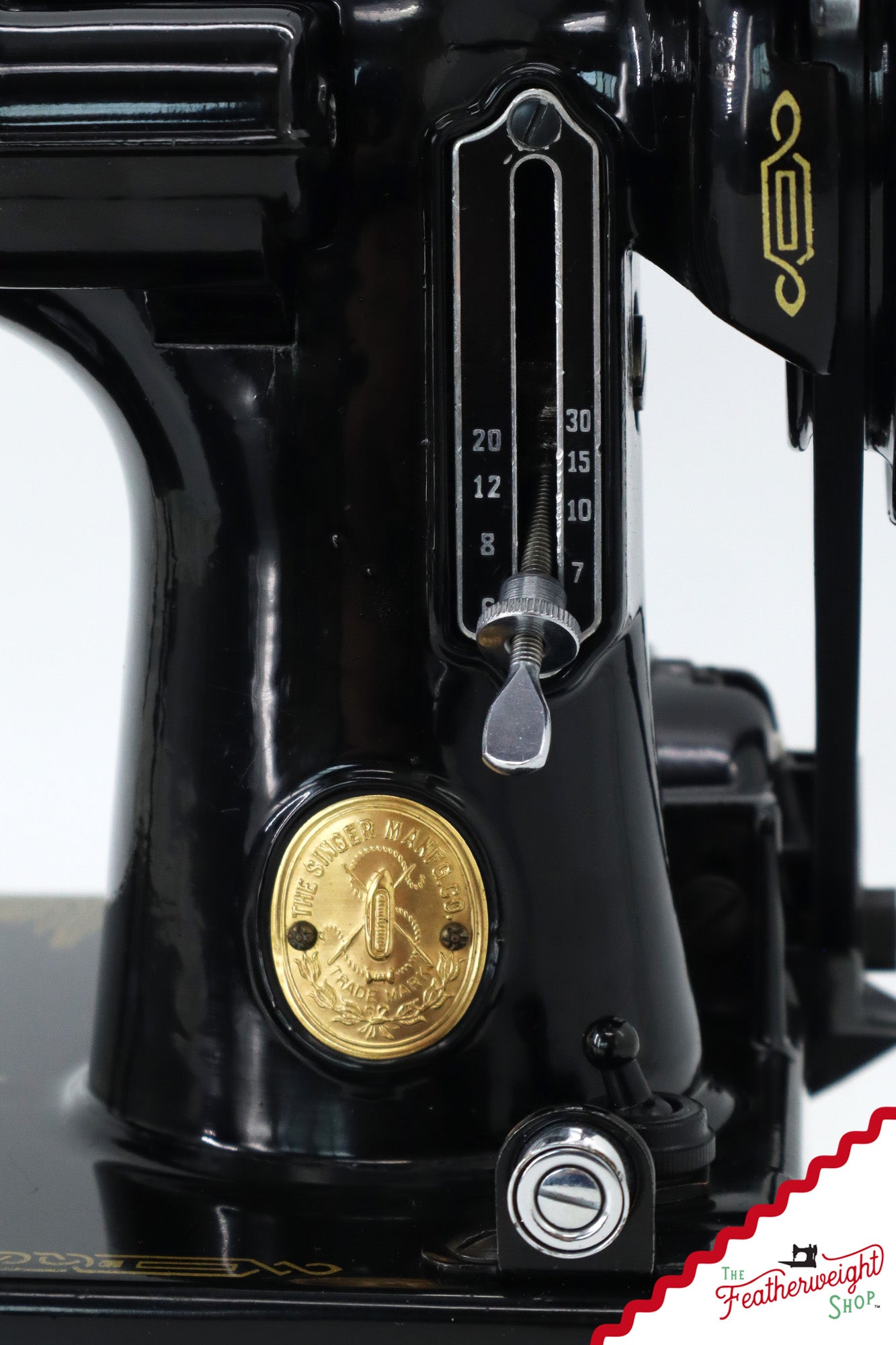 Featherweight 221K Sewing Machine, EE805*** - 1948