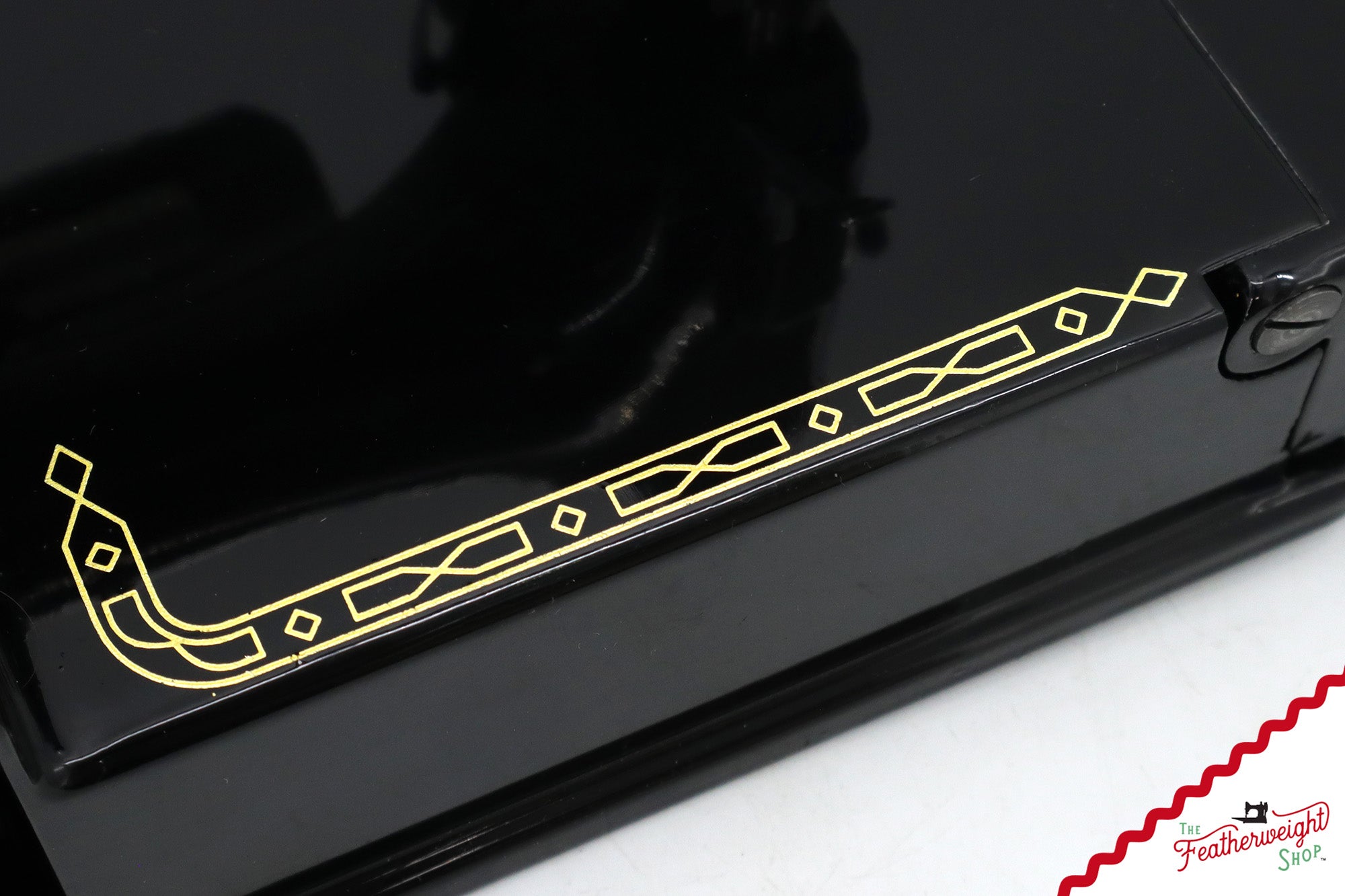 Singer Featherweight 221K Sewing Machine, 1957 - EM019***