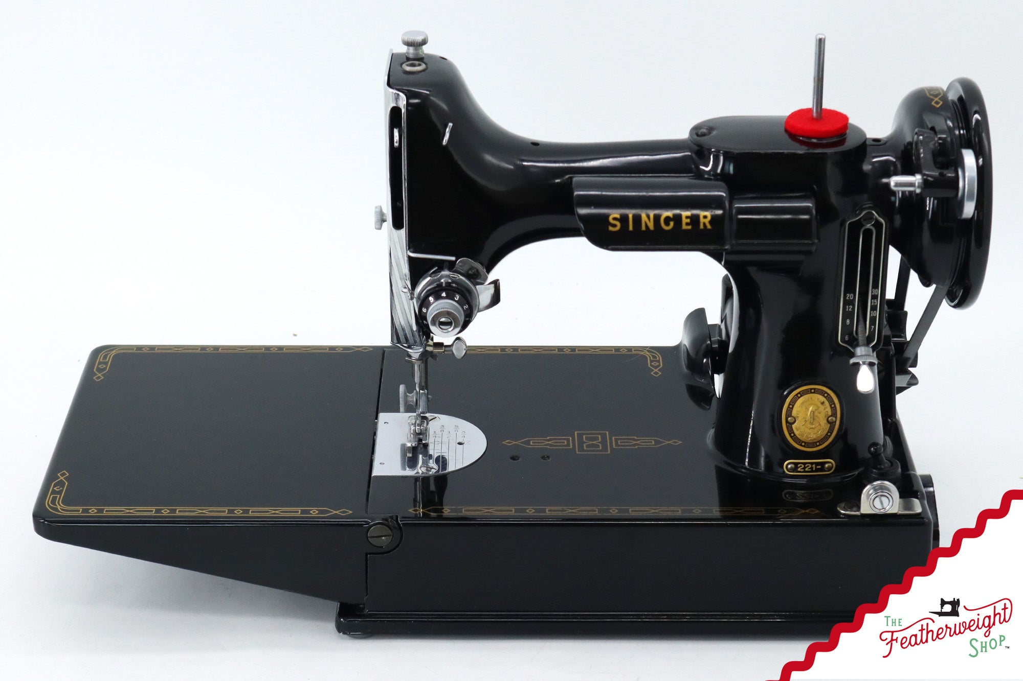 Singer Featherweight 221 Sewing Machine, AM17761* - 1955