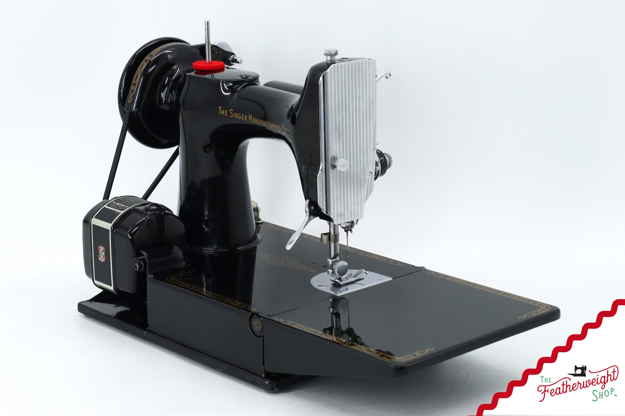 Singer Featherweight 221 Sewing Machine, AM17761* - 1955