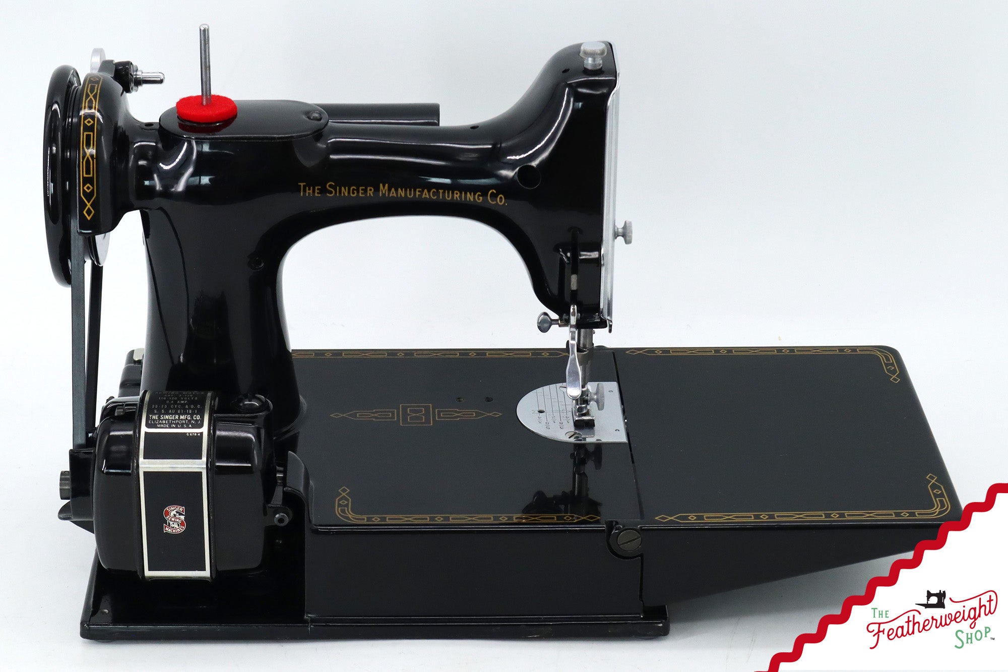 Singer Featherweight 221 Sewing Machine, AM17761* - 1955