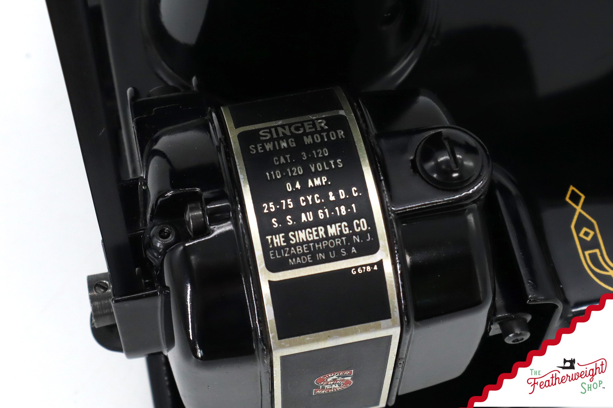 Singer Featherweight 221 Sewing Machine, AM17761* - 1955