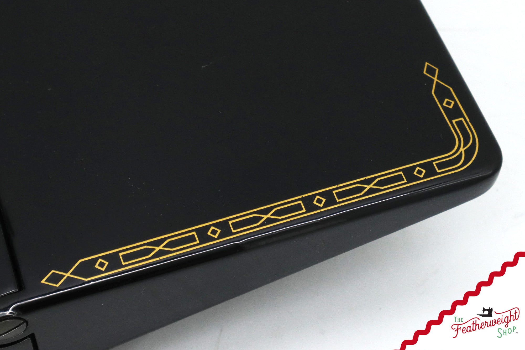 Singer Featherweight 221 Sewing Machine, AM17761* - 1955