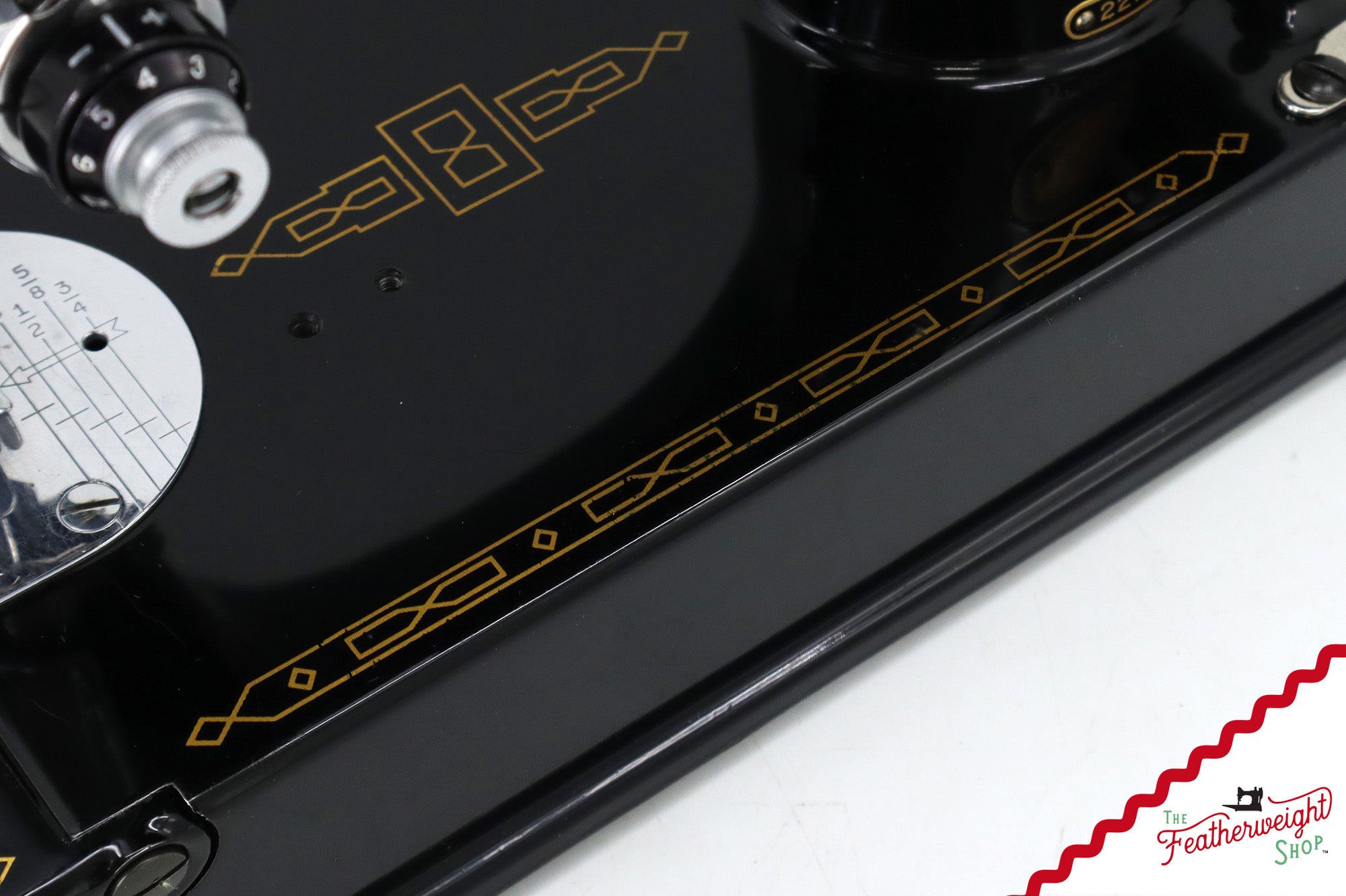 Singer Featherweight 221 Sewing Machine, AM17761* - 1955