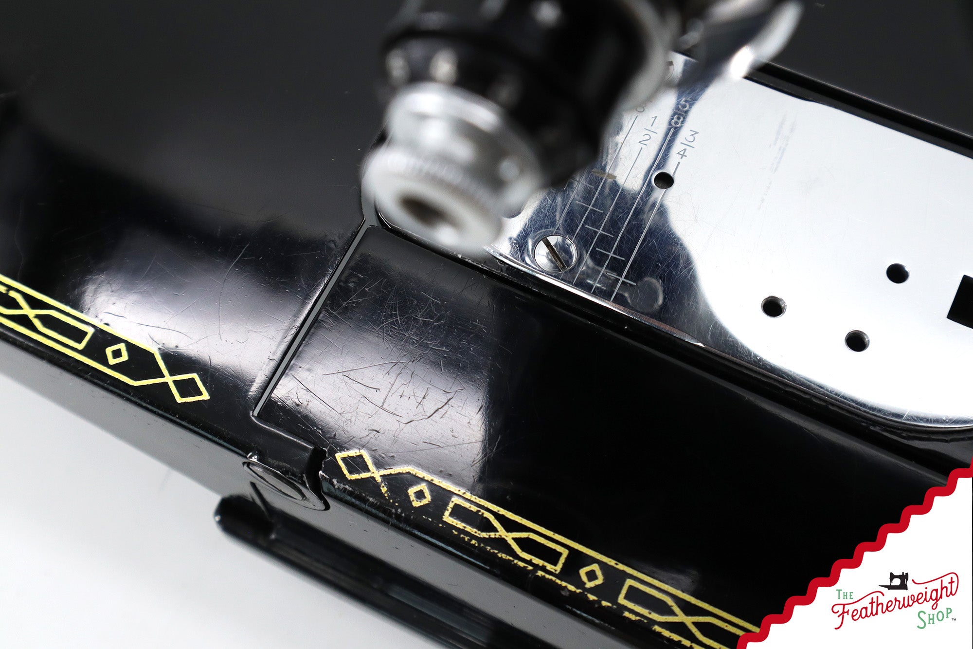 Singer Featherweight 222K Sewing Machine - EL1833**, 1956