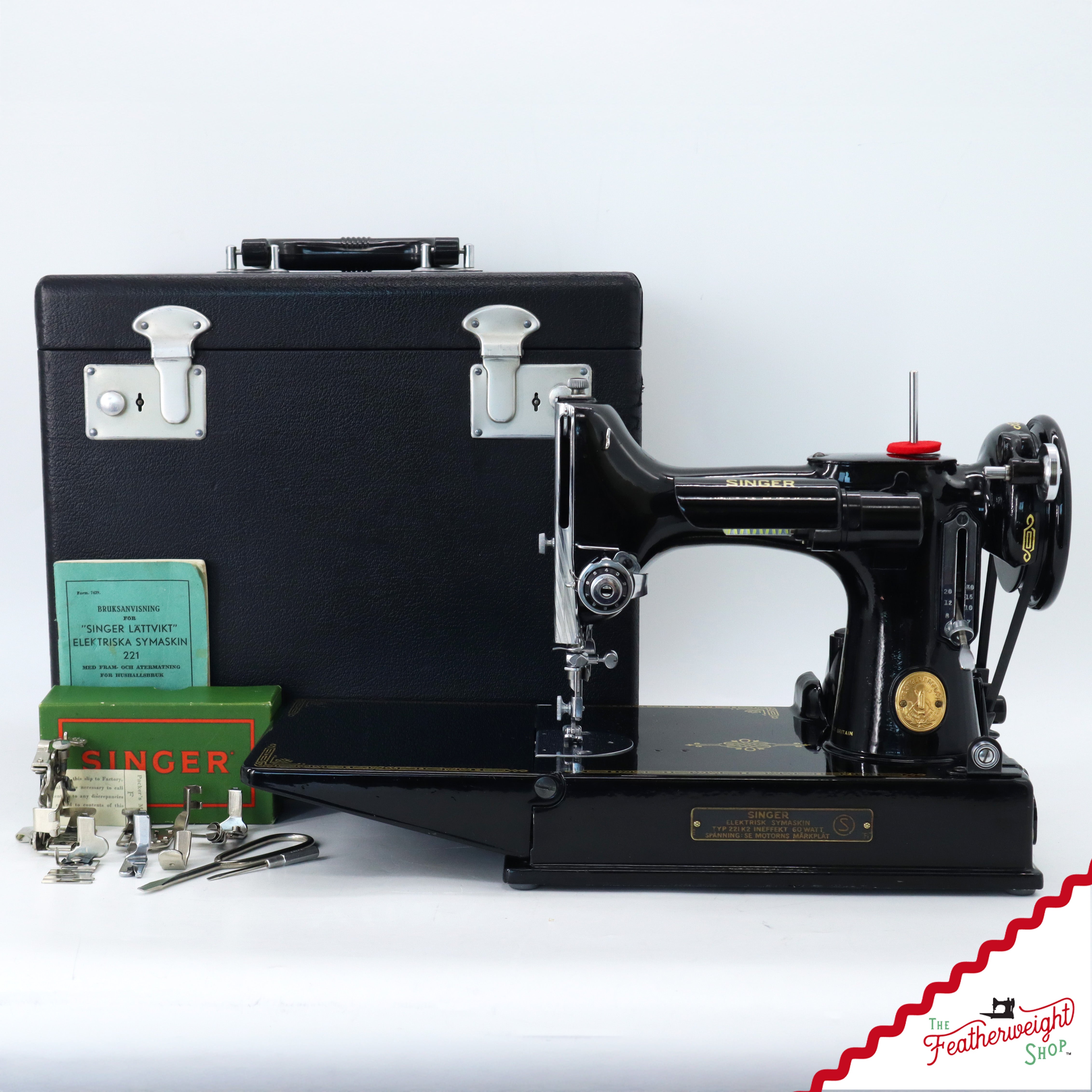 Singer Featherweight Swedish 221K Sewing Machine, EH2447**