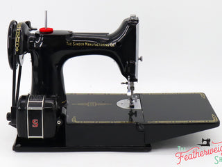 Load image into Gallery viewer, Singer Featherweight 221K Sewing Machine, 1957 - EM018***