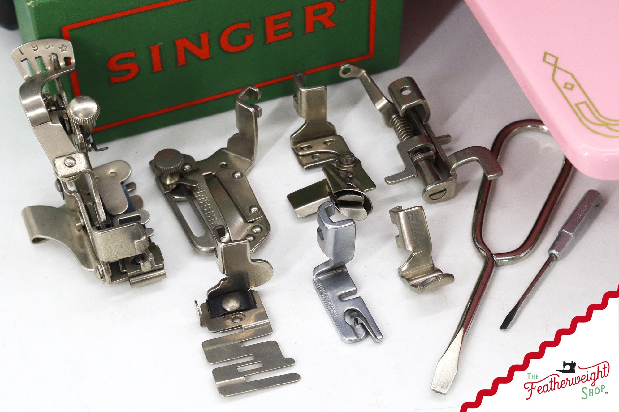 Singer Featherweight 222K - EJ2699** - Fully Restored in Pink Frosting