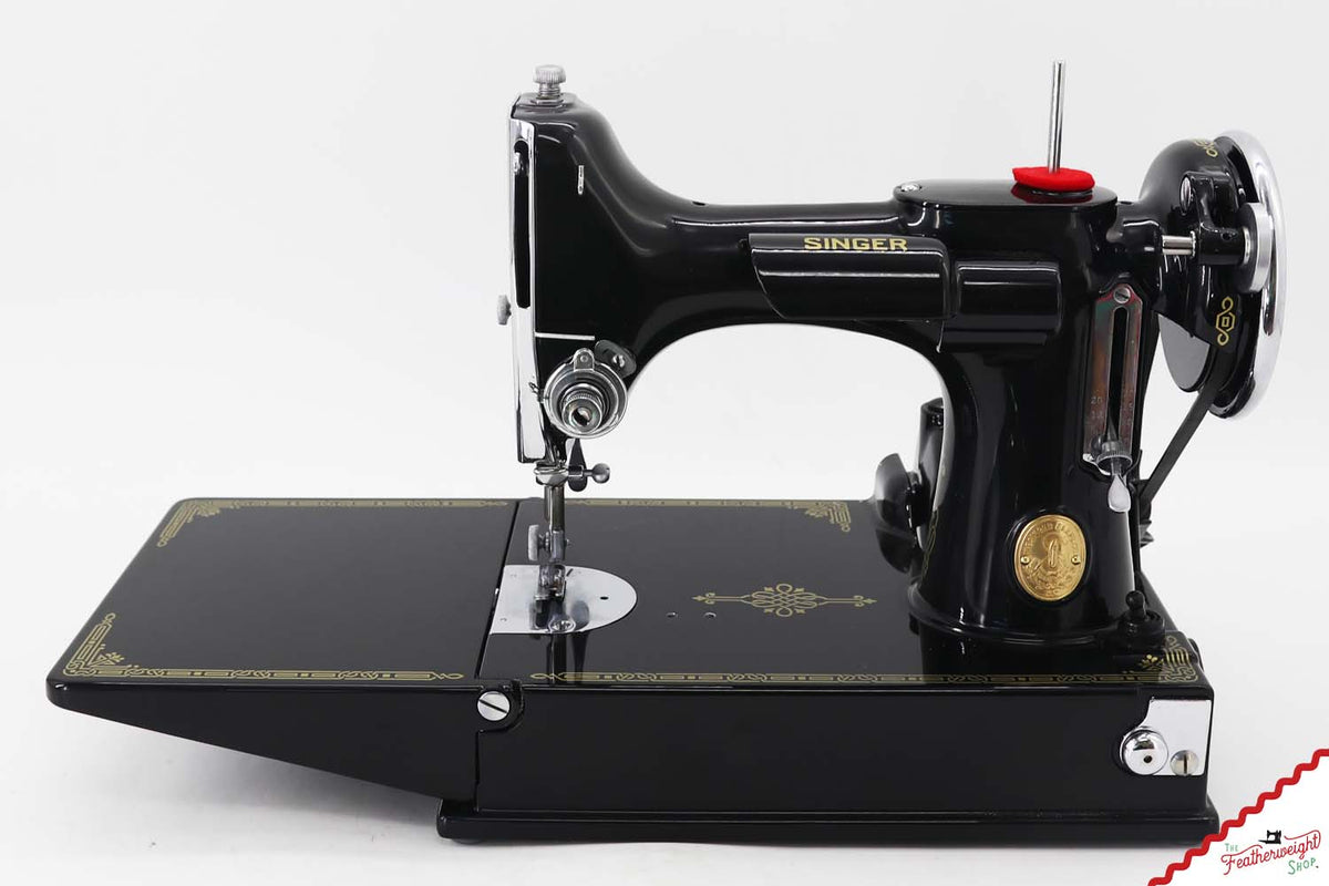 Singer Featherweight 221, "First-Run" 1933 AD54544* - Fully Restored in Gloss Black