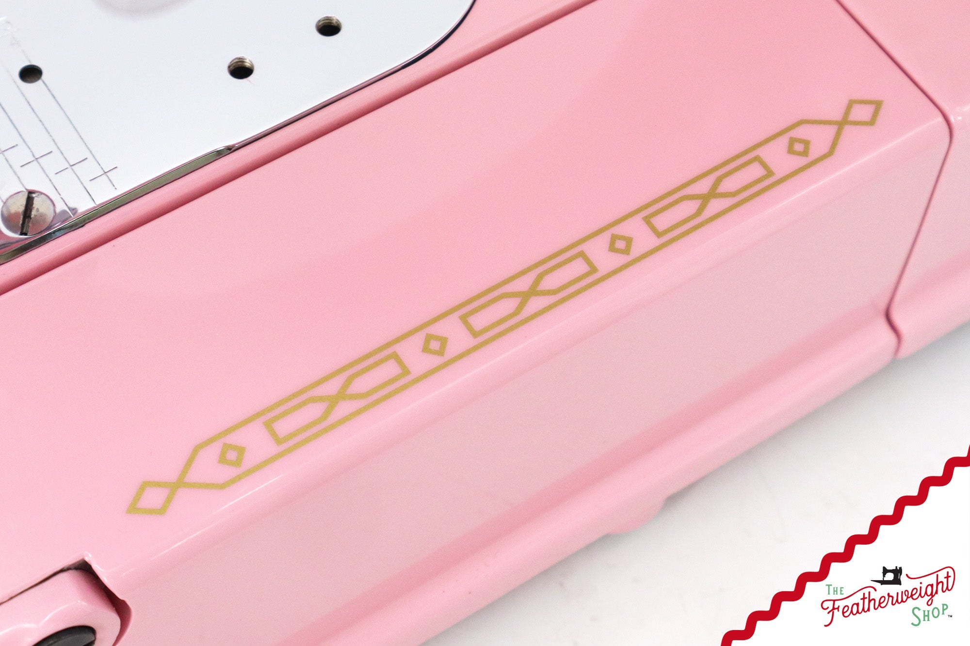 Singer Featherweight 222K - EJ2699** - Fully Restored in Pink Frosting