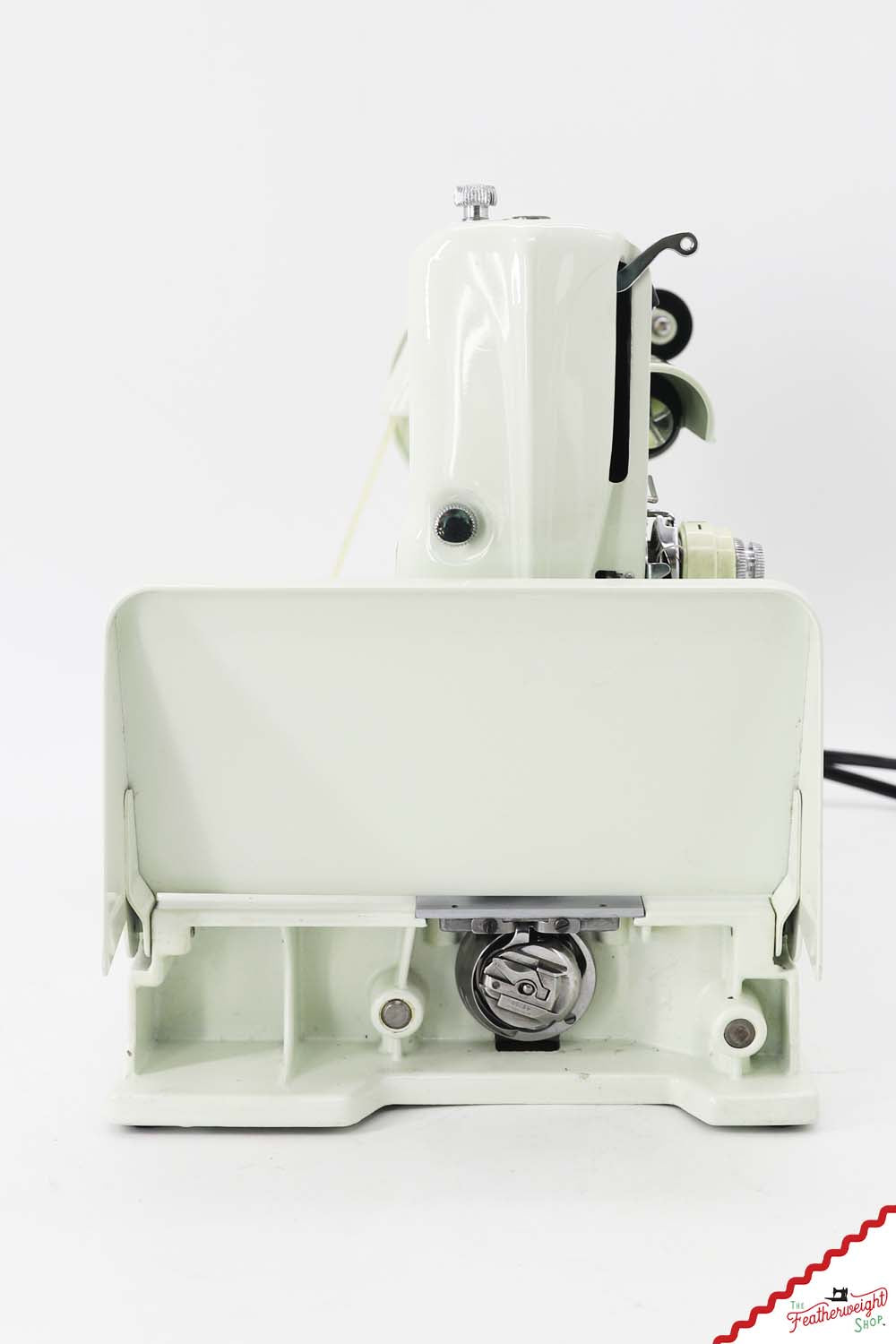 Singer Featherweight 221K Sewing Machine, WHITE FA2233** - RARE Case!