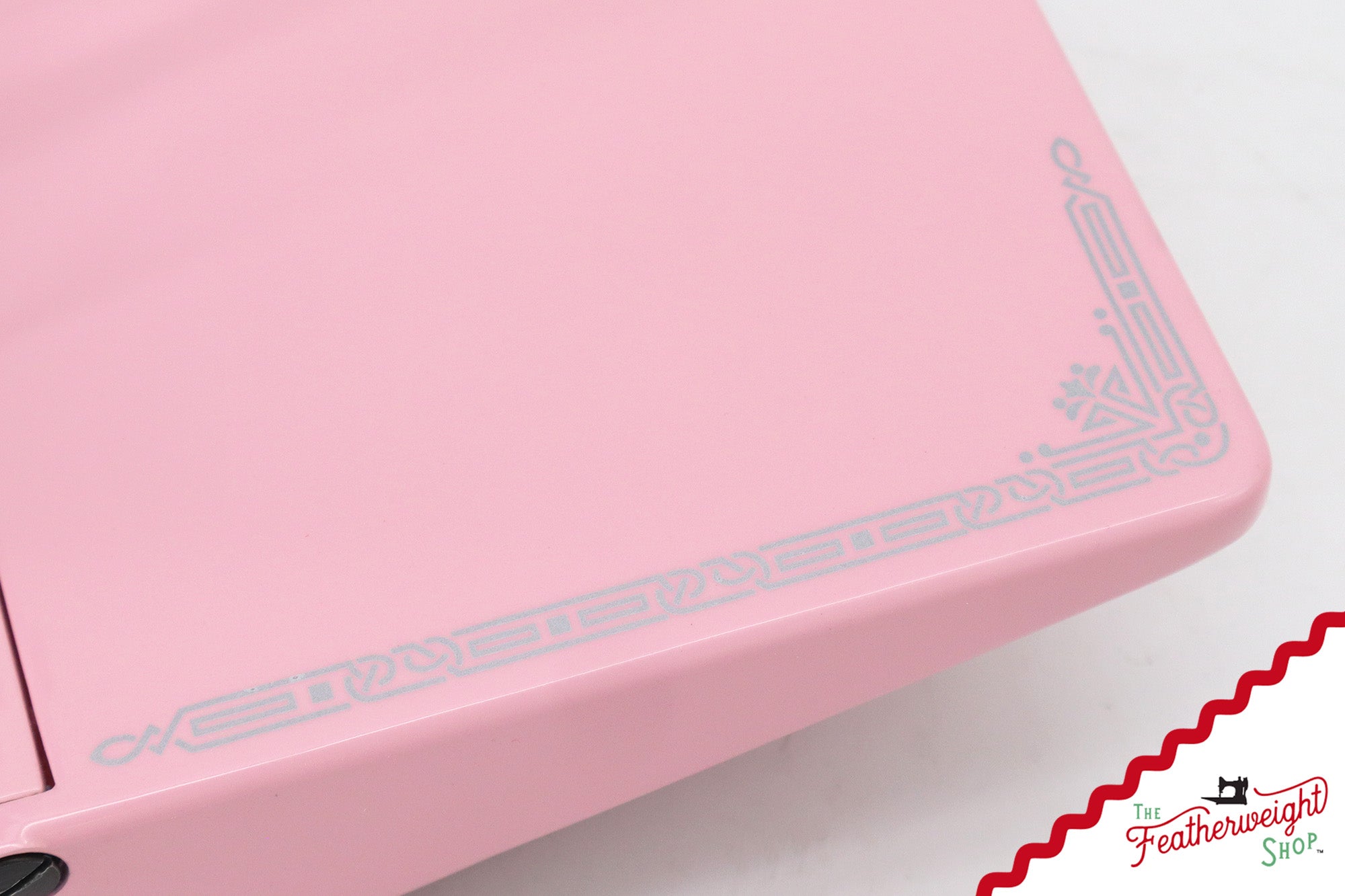 Singer Featherweight 221K - EE4528** - Fully Restored in Pink Frosting