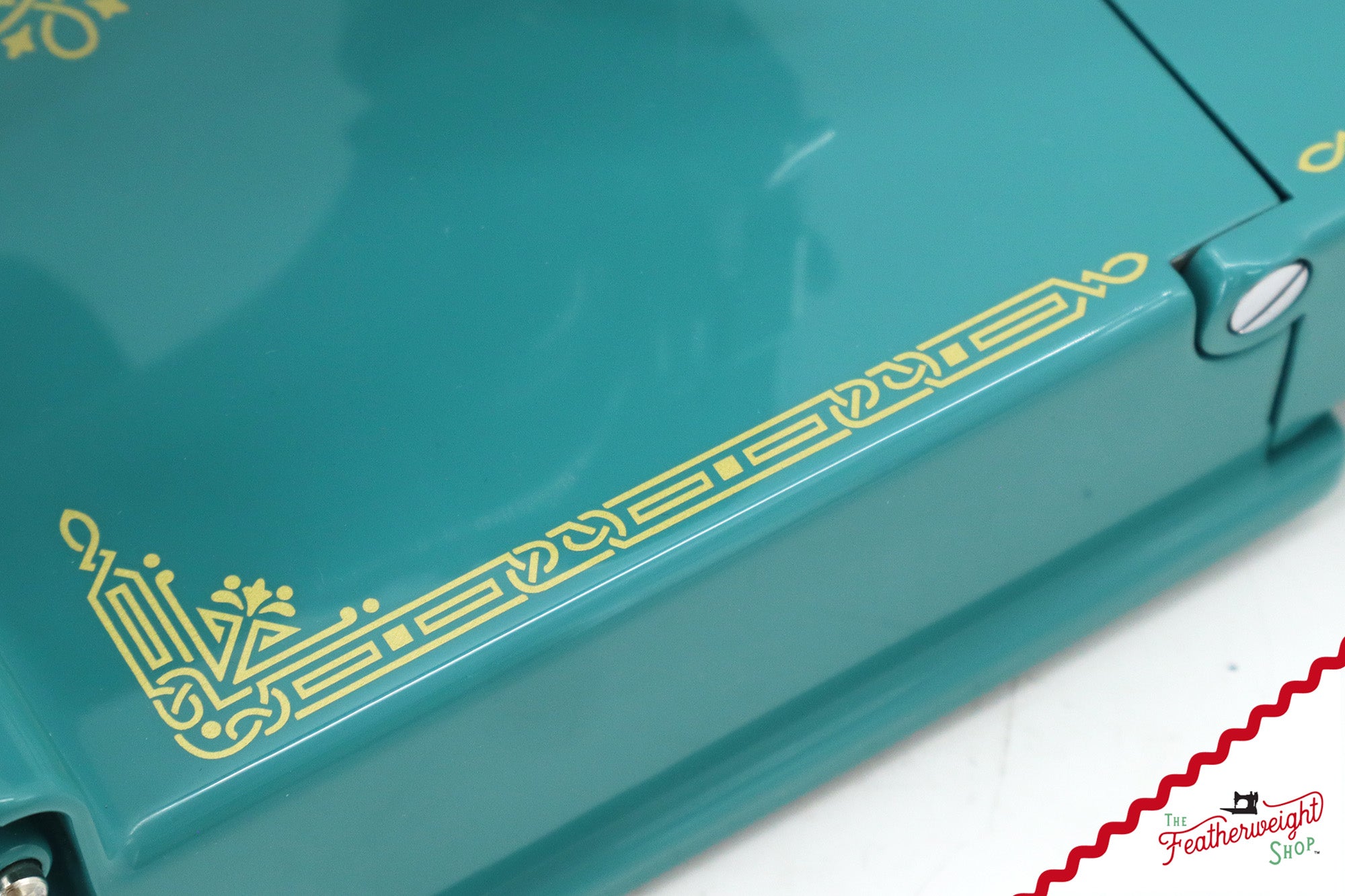 Singer Featherweight 221, AD938*** - Fully Restored in Lagoon