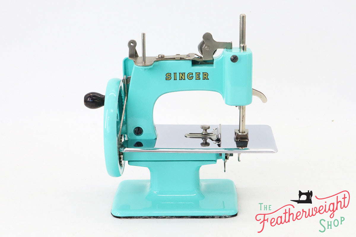 Singer Sewhandy Model 20 - Fully Restored in Tiffany Blue - May 2024, Faire