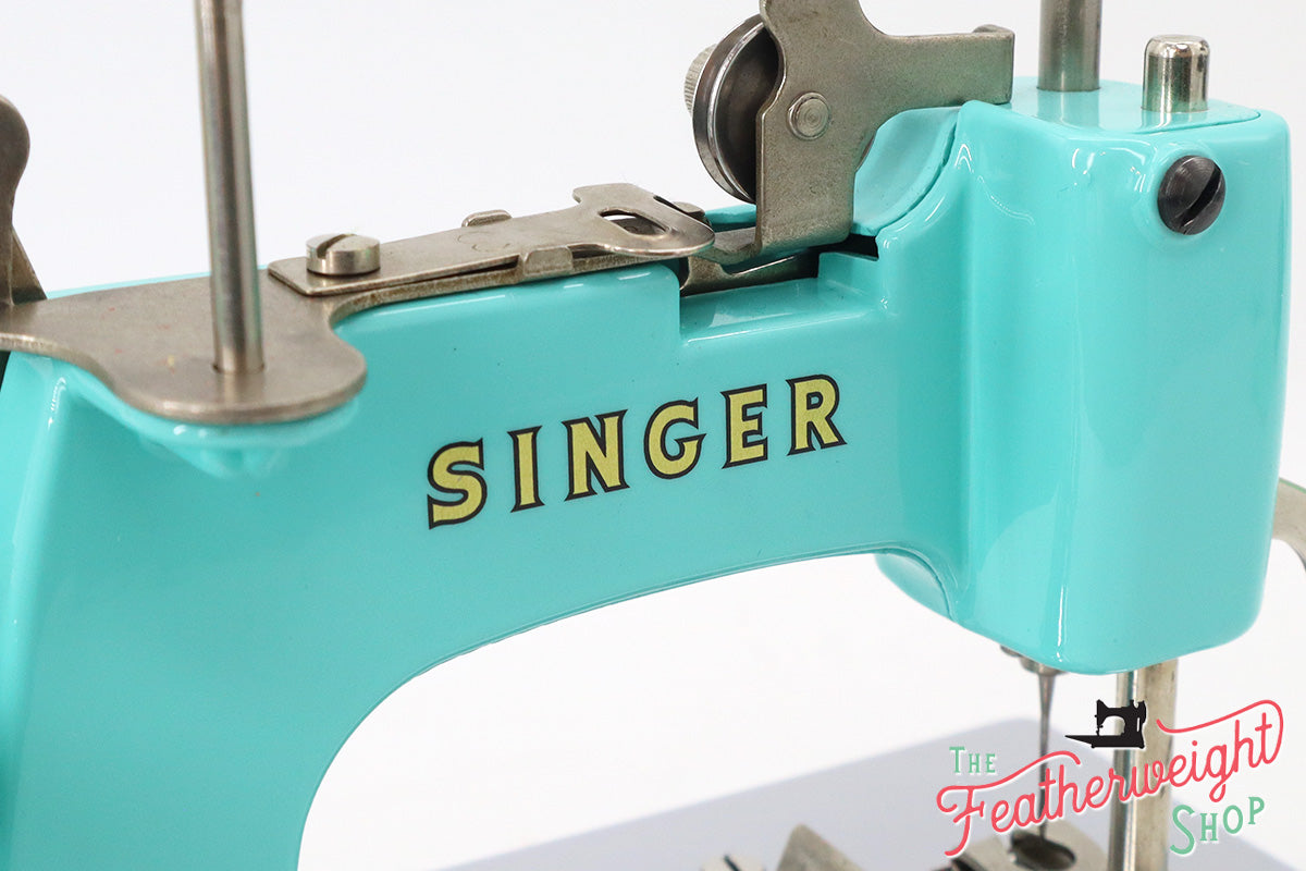 Singer Sewhandy Model 20 - Fully Restored in Tiffany Blue - May 2024, Faire